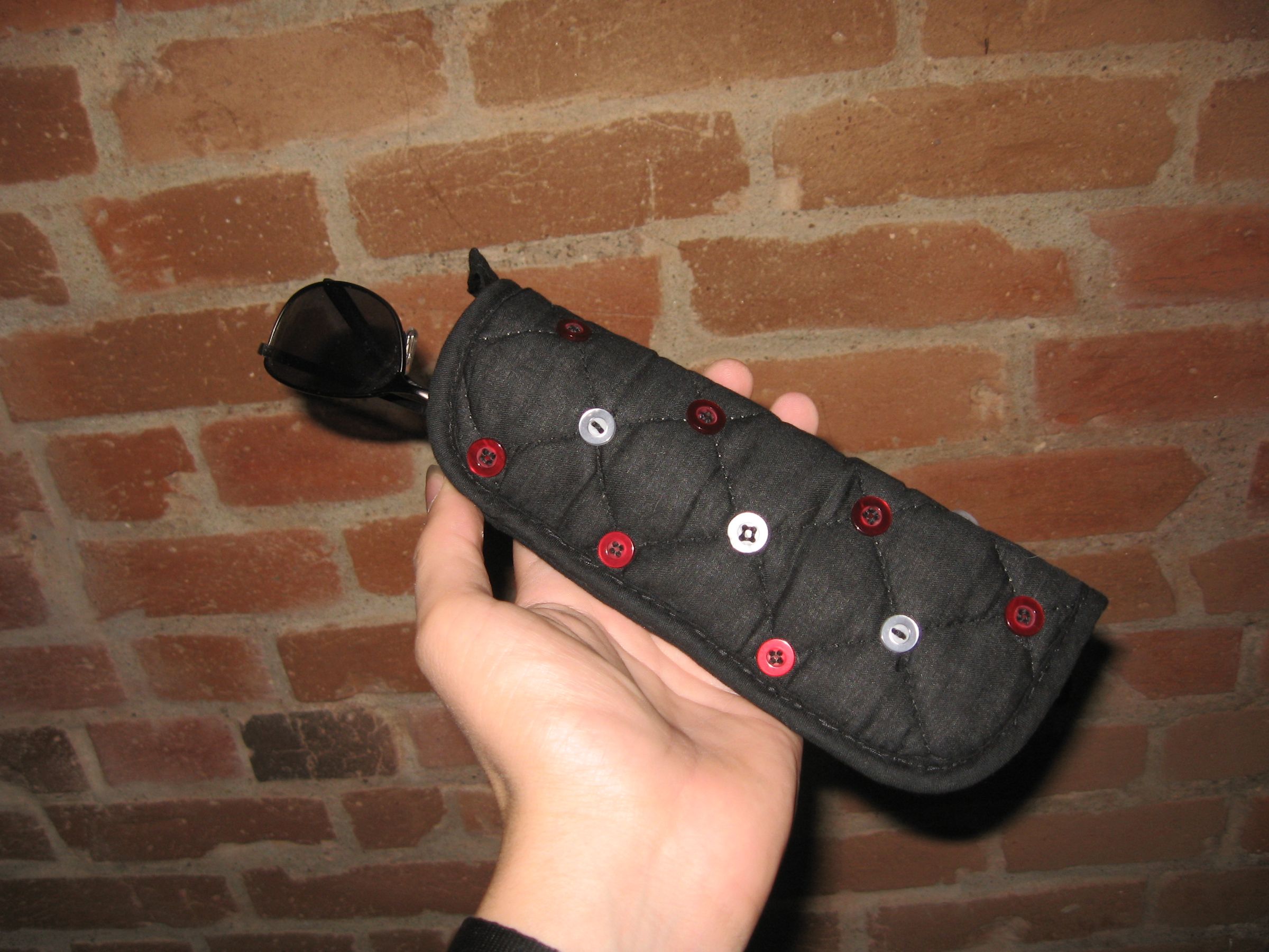 Pot Holder, Sunglass Holder? (zazz)