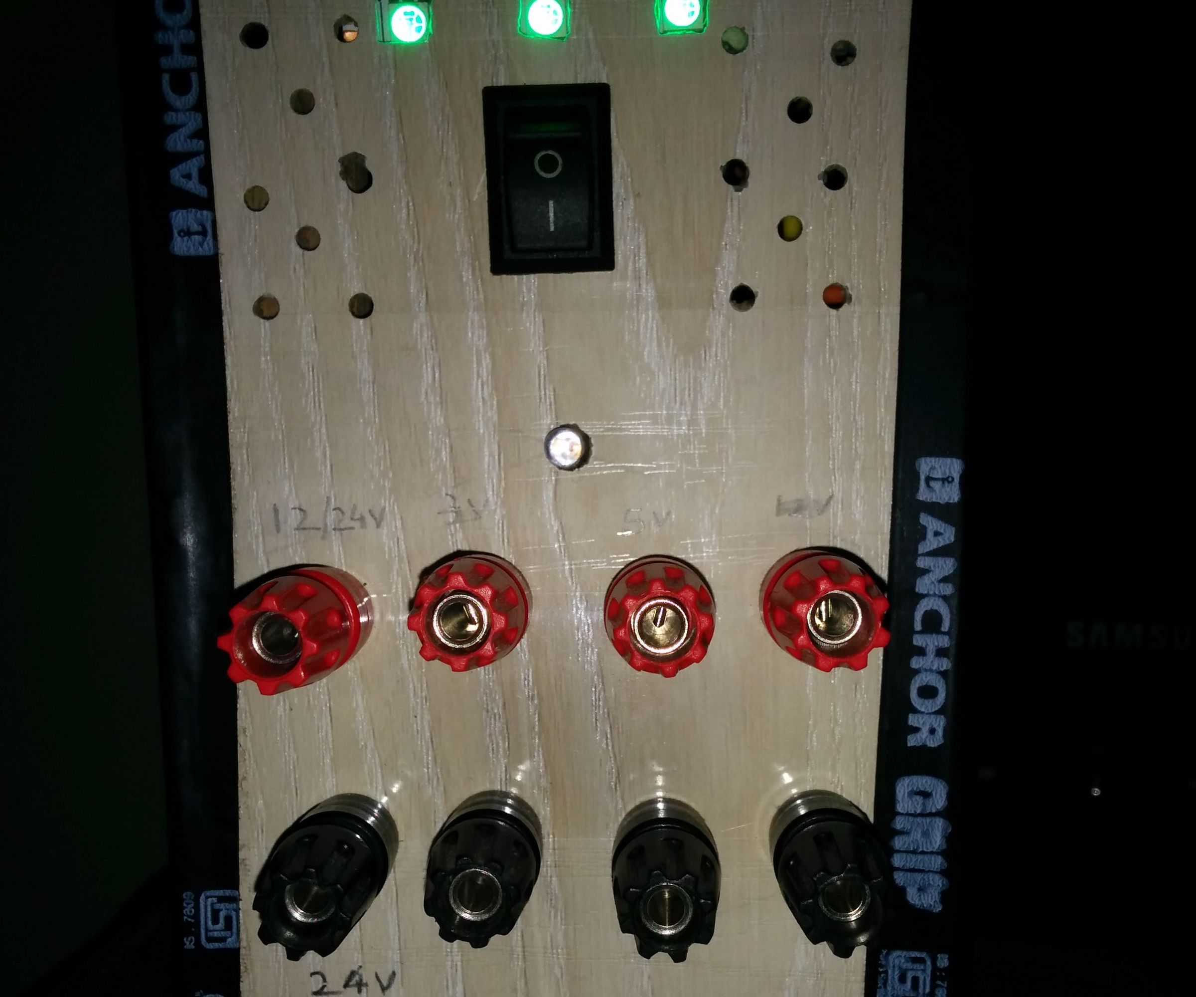 multipurpose power supply (with USB)