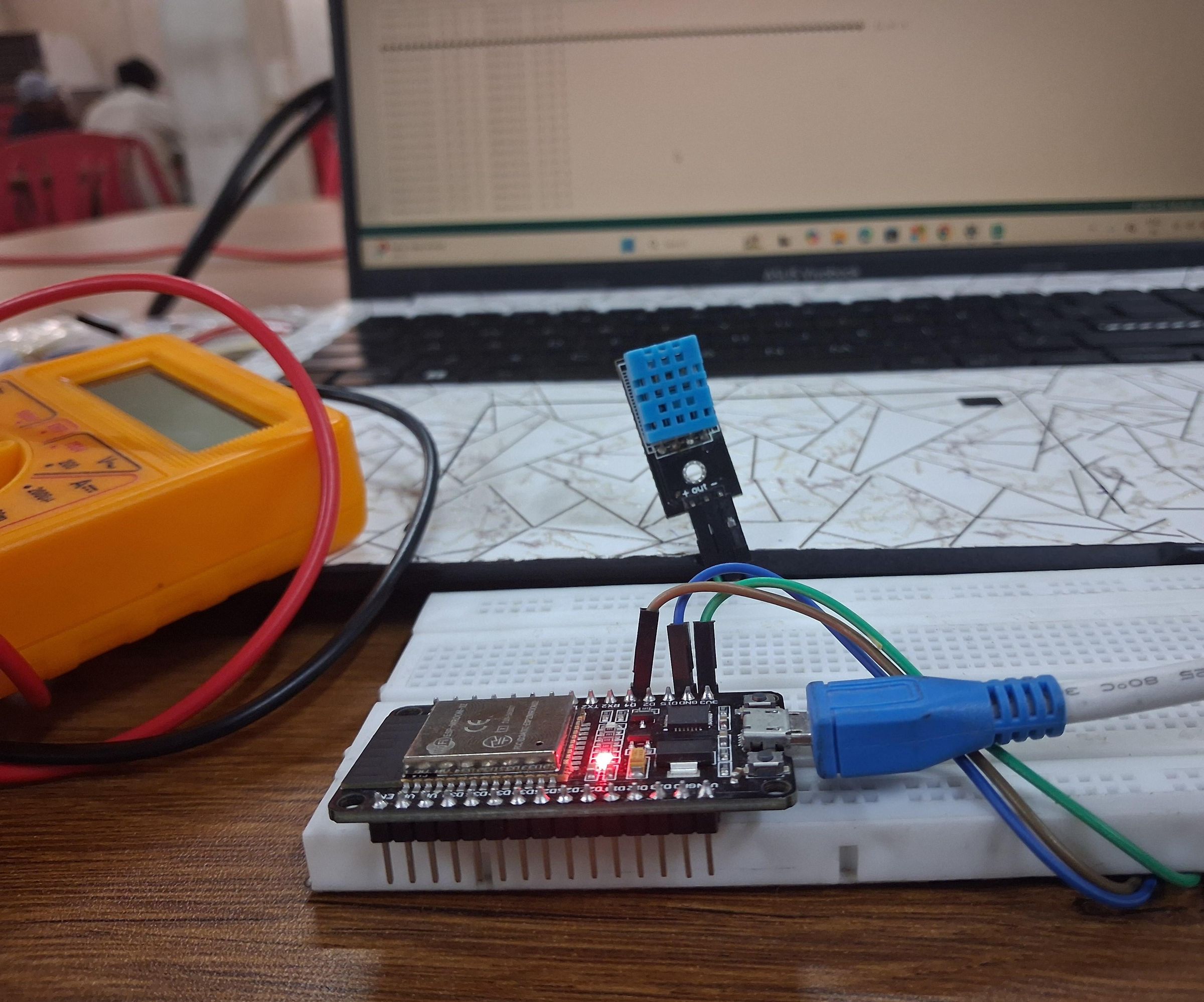 ESP32+DHT11 Temperature & Humidity Sensor Project