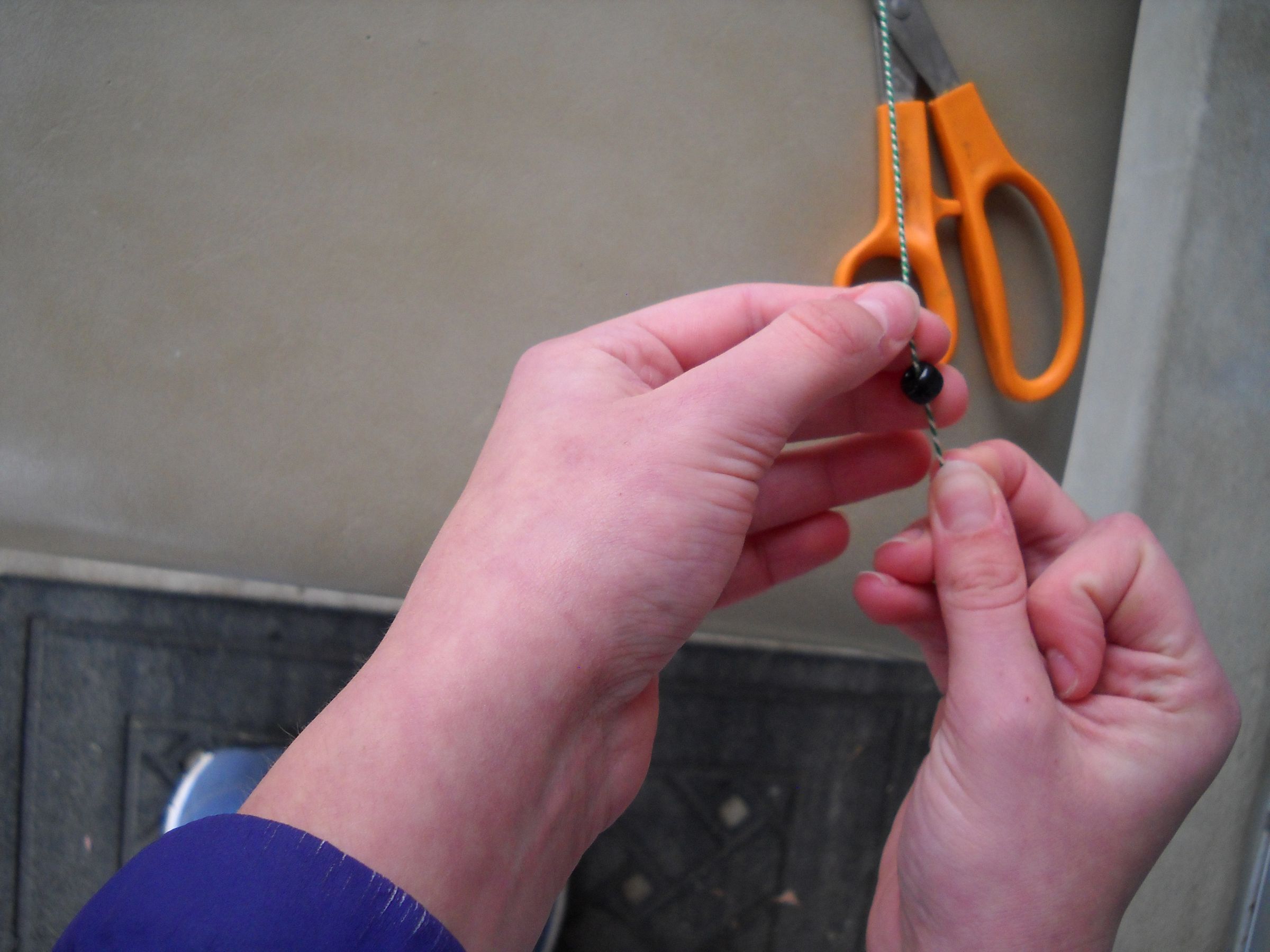 How to Make a Simple String Bookmark : 5 Steps - Instructables