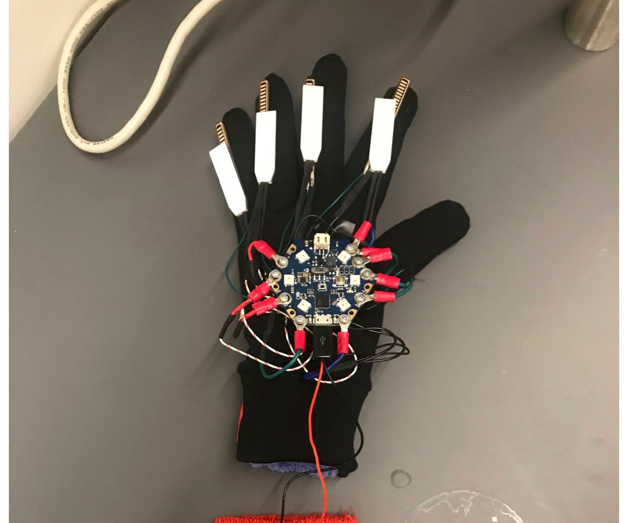 How to Make a Wireless Air Piano Glove