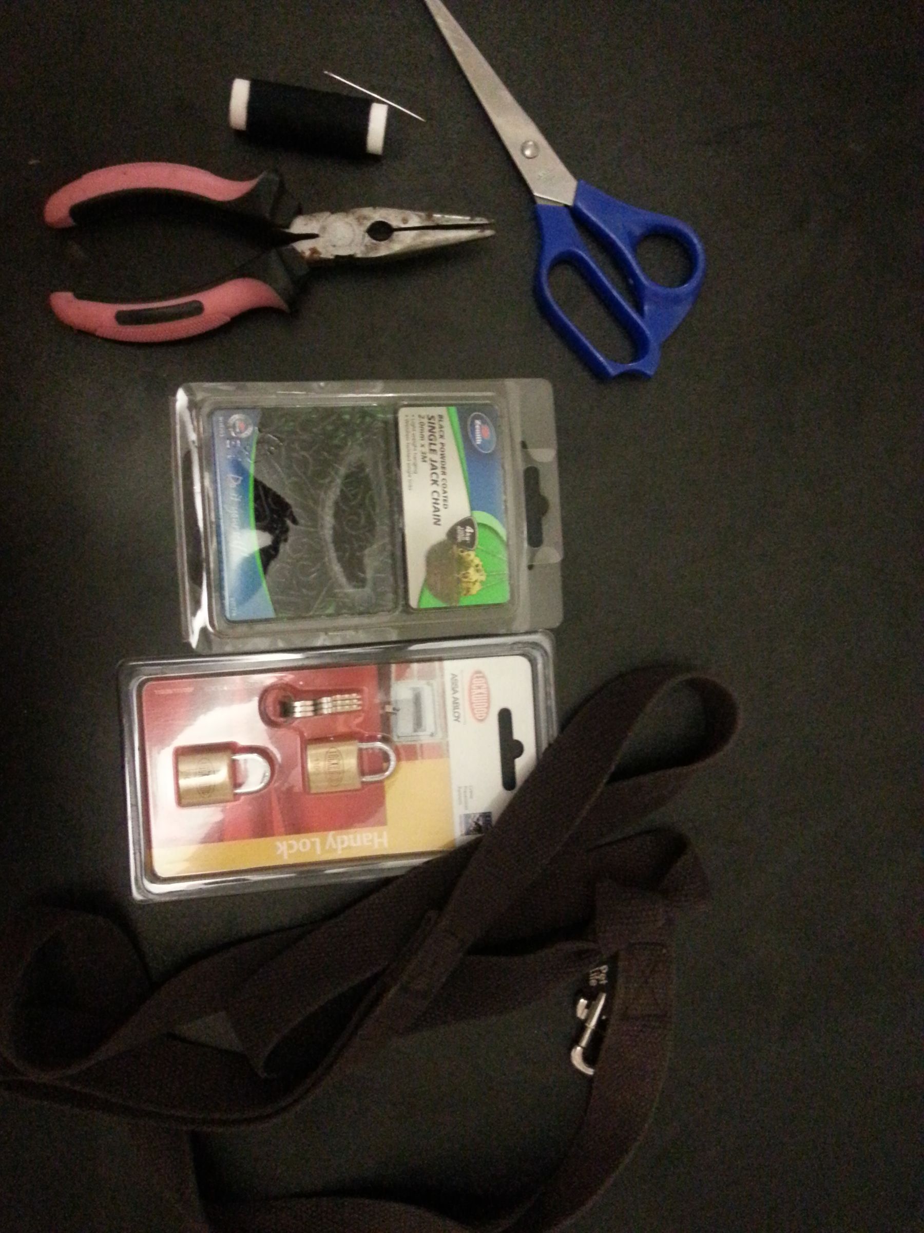 DIY Secure Dog Leash - Turn a Nylon Leash Into a Secure, Lockable Leash.