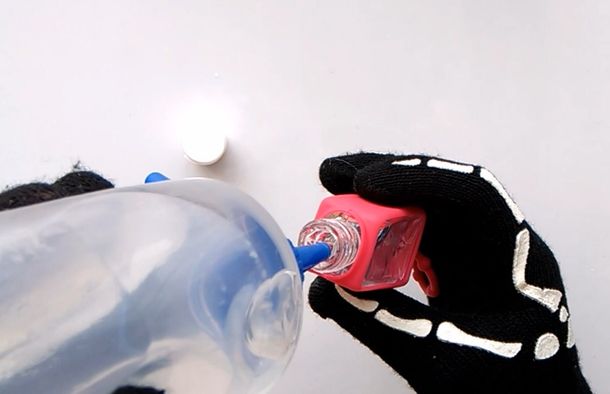 TOP 10 PRANKS - Easy Pranks to Make Your Friends : 11 Steps - Instructables