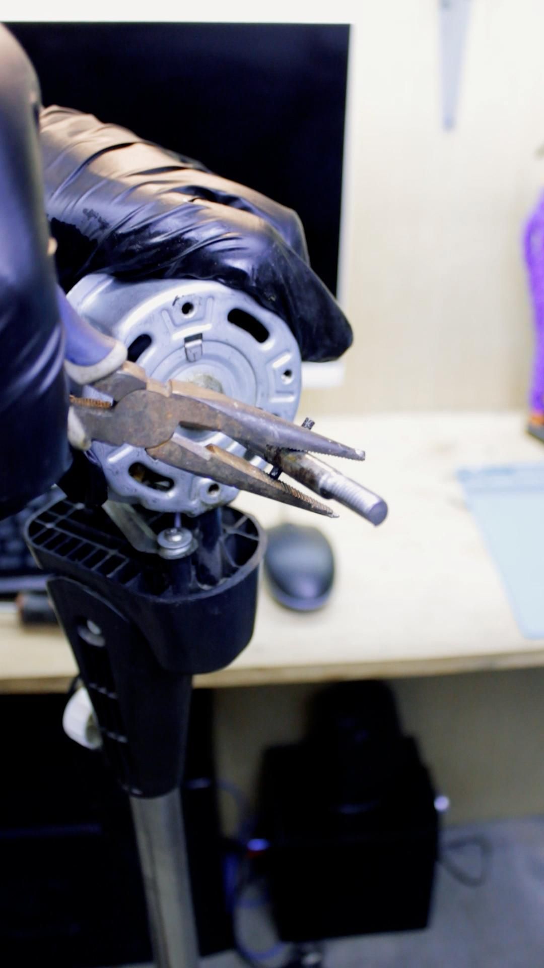 How to Fix a Broken Electric Fan: Motor Humming Sound | Rotor Not ...