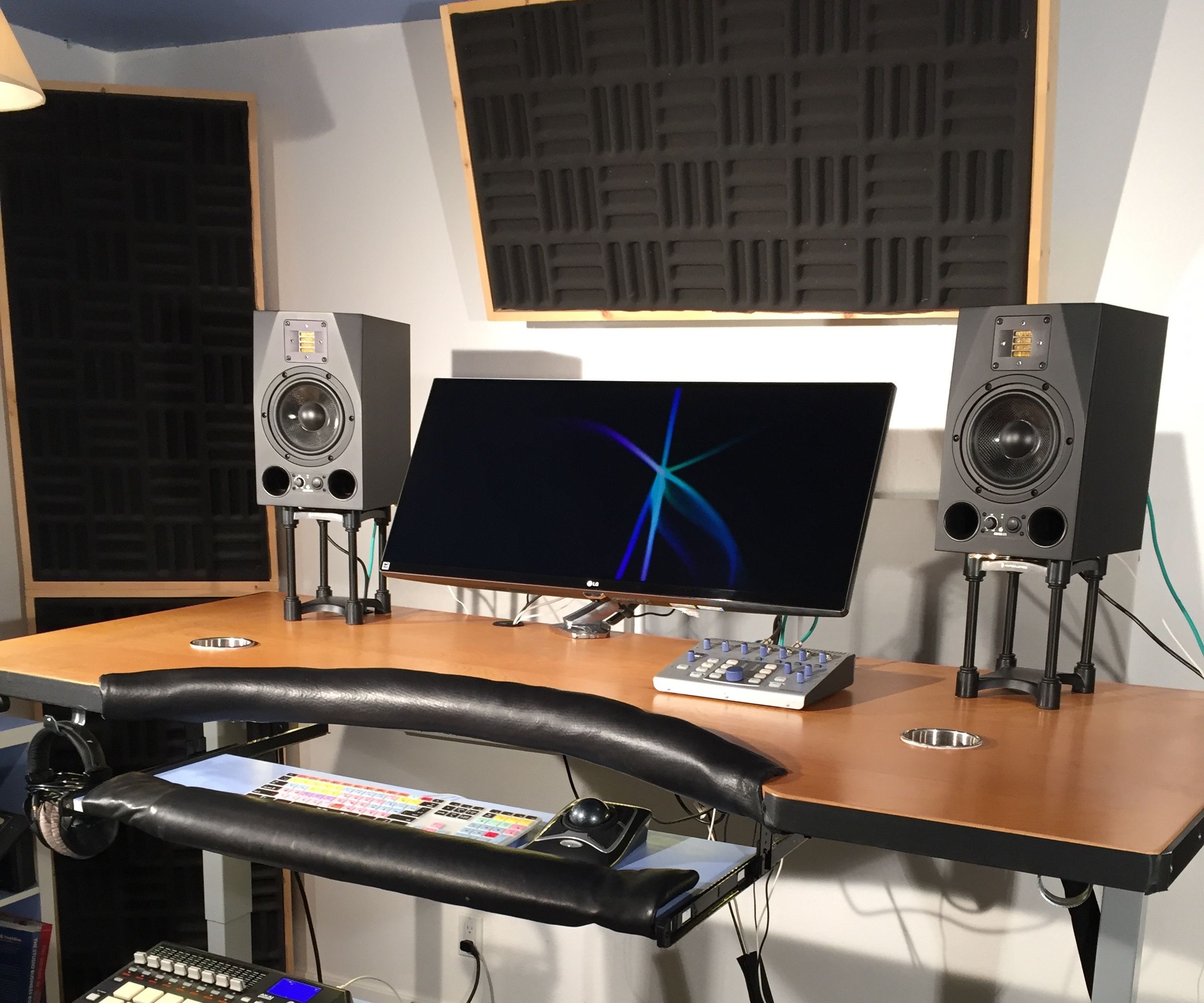 DIY Ergonomic Sound Design Workstation