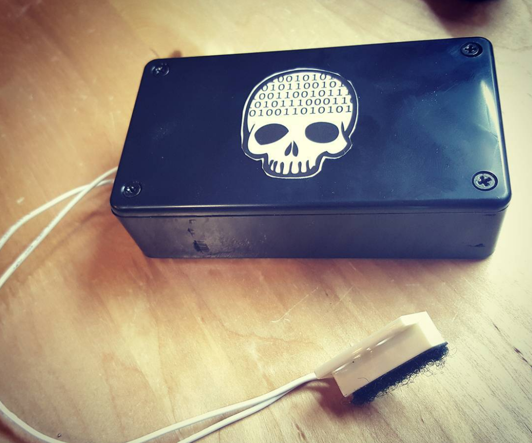 Wi-Fi Magnetic Door Spy