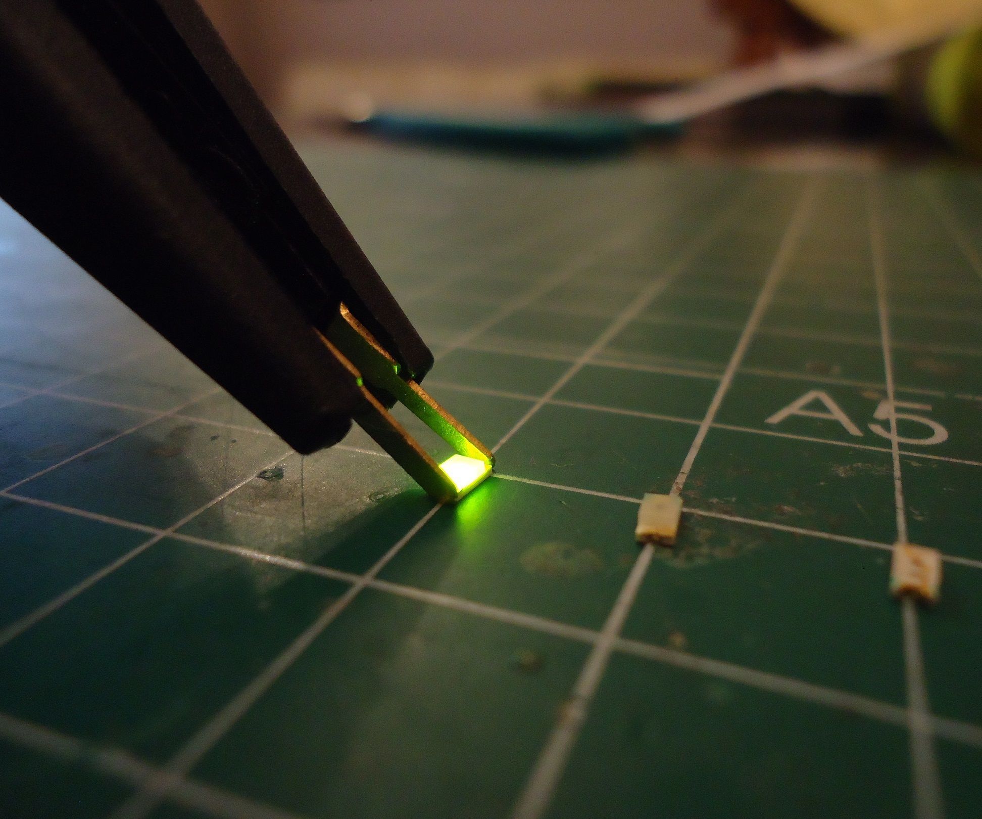 DIY Polarity Led Tweezers