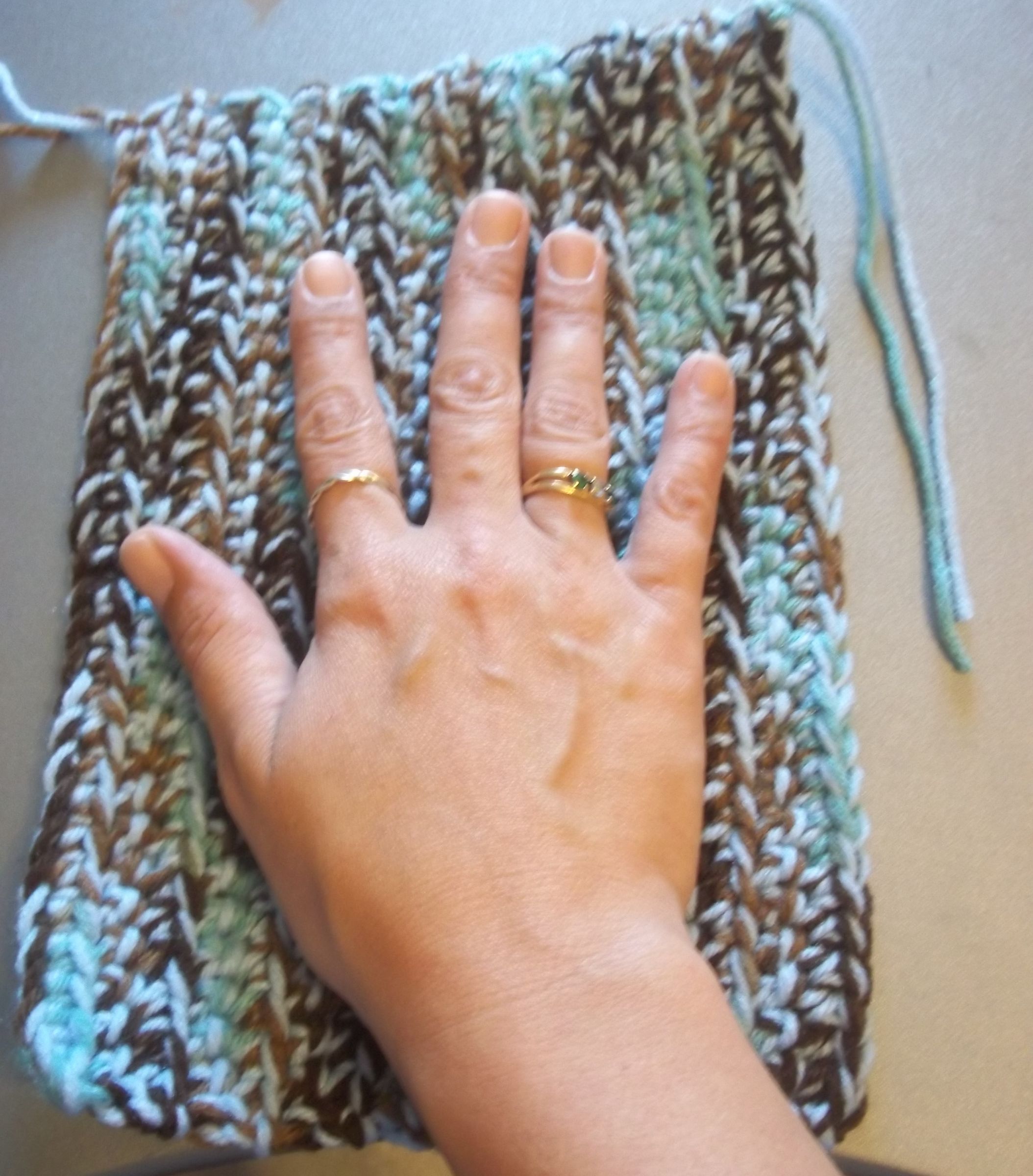 Super Simple Single Crochet Pot Holder 4 Steps (with Pictures