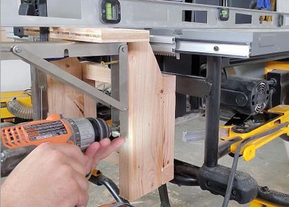 Attaching the Brackets