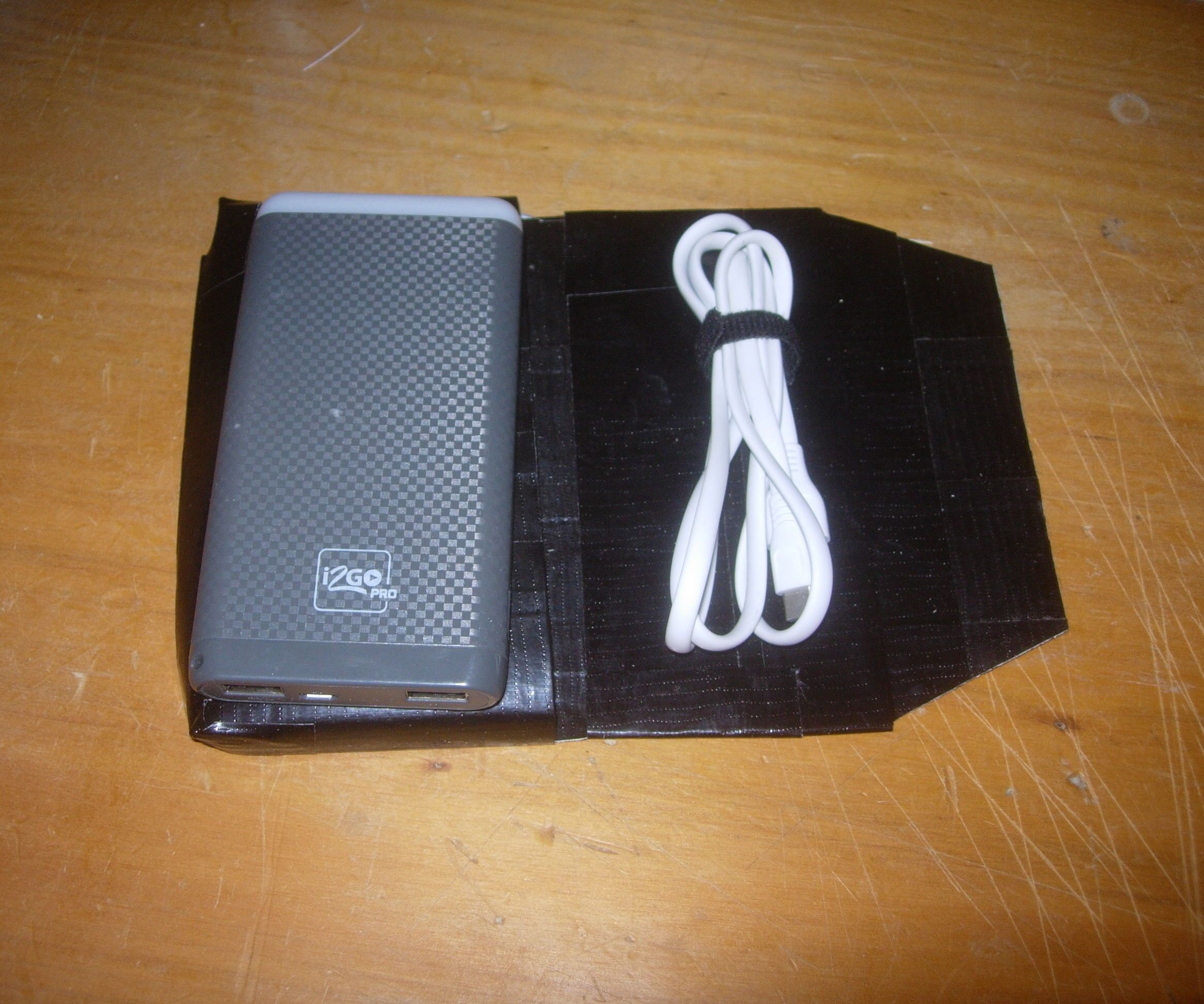 PORTA POWERBANK - SILVER TAPE