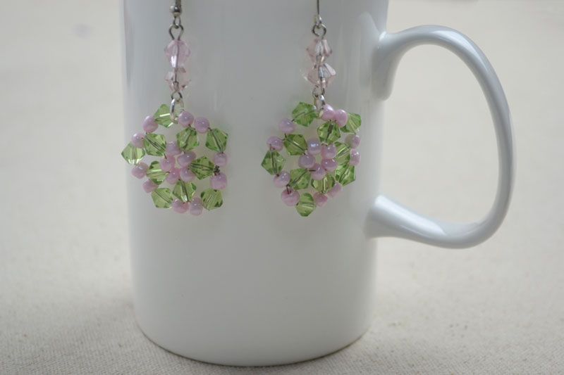 Homemade Mothers Day Gifts- DIY Post Earrings in Plum Pattern
