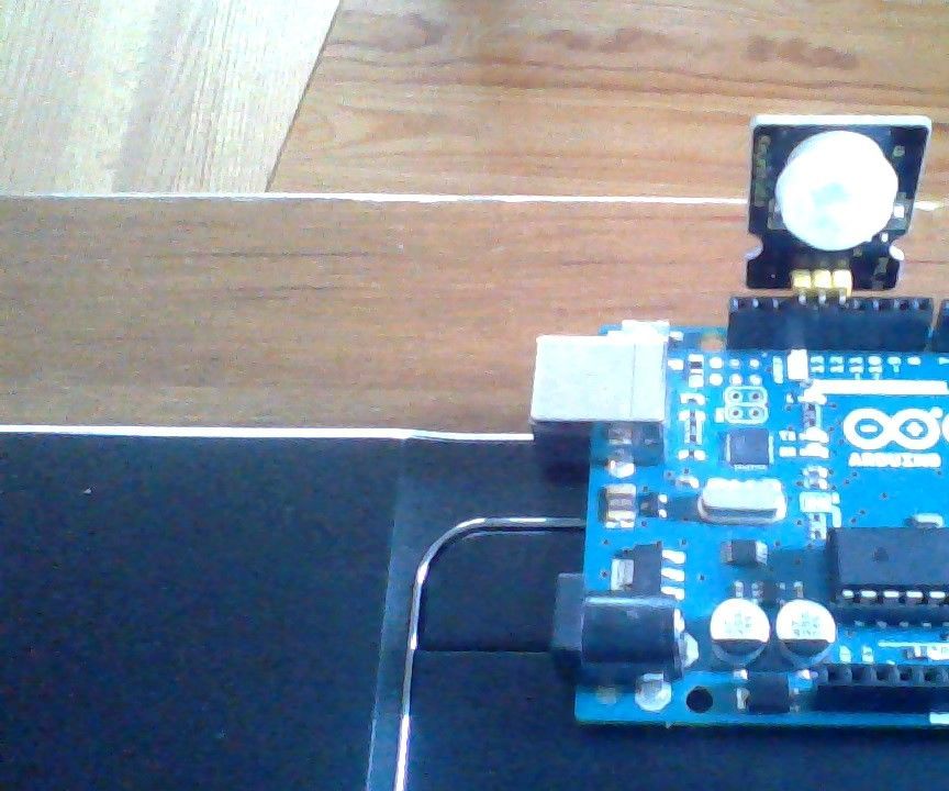 Mount PIR Motion Sensor on to the Arduino