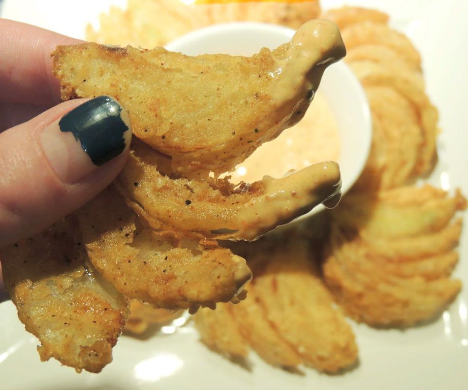 Blooming Onion Wedges