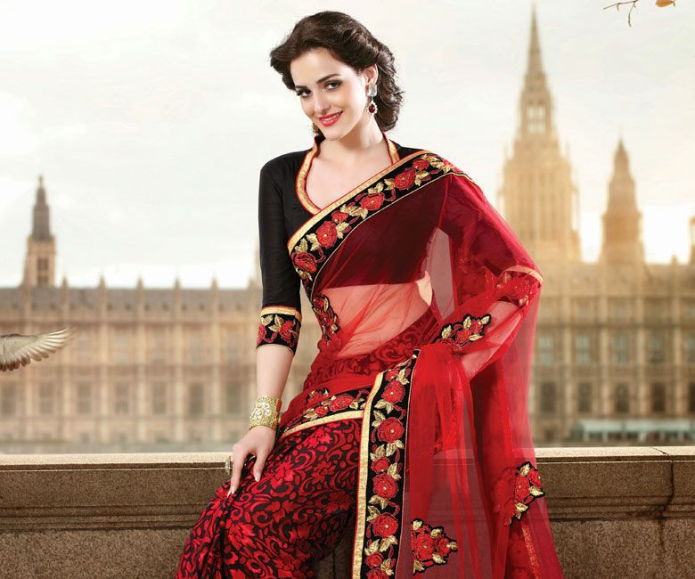 Why Women Prefer Saree Shopping From Online Website?