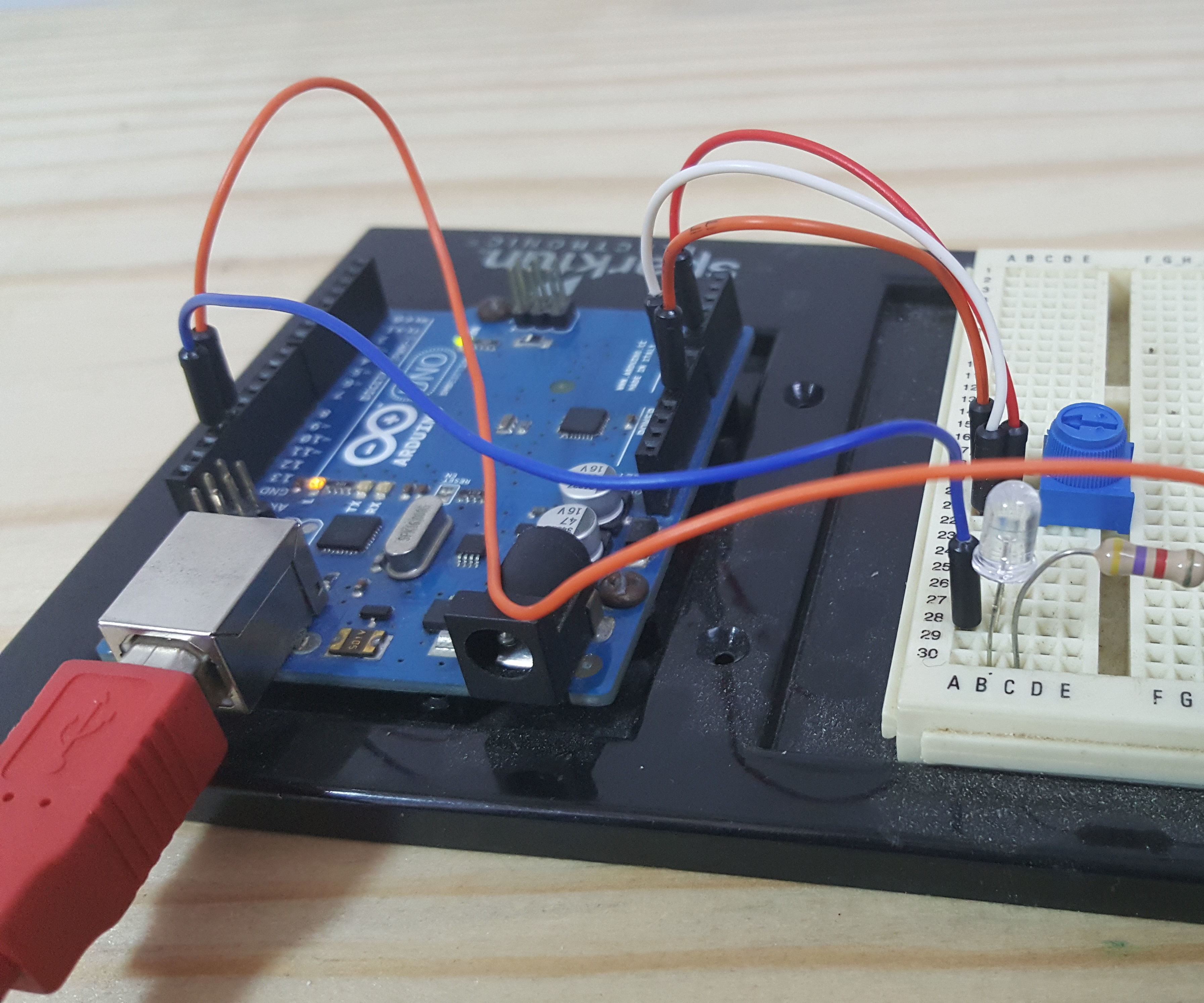 Como Variar La Intensidad De Un Led Con Arduino Y Un Potenciometro