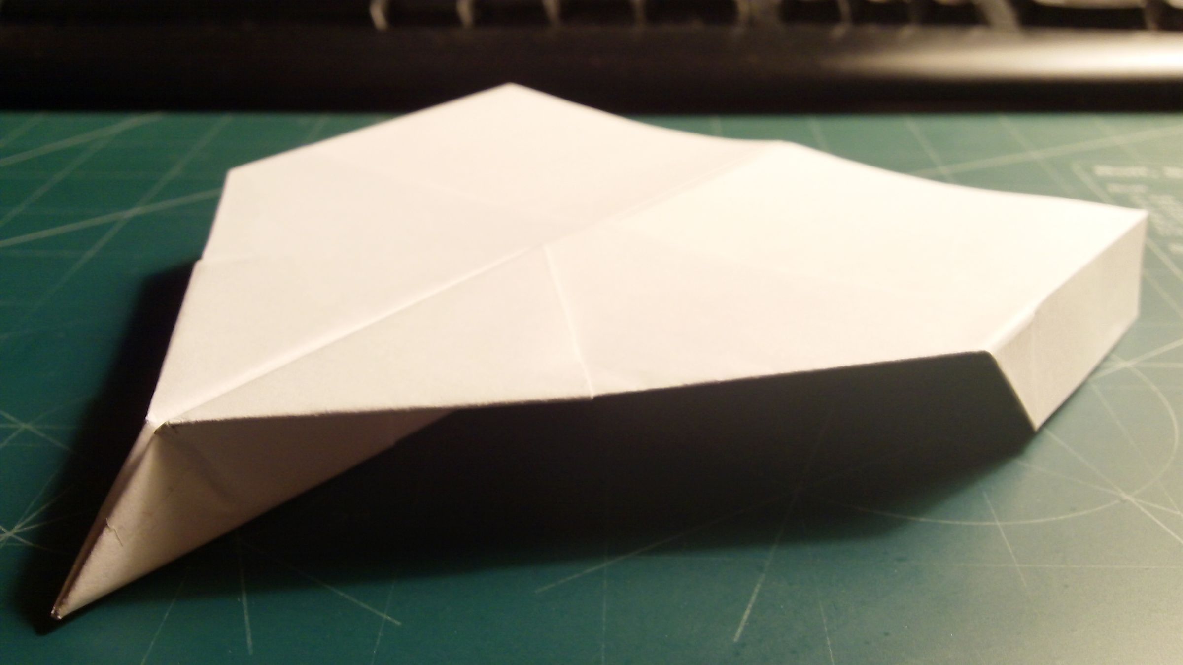 How to Make the StratoSpectre Paper Airplane