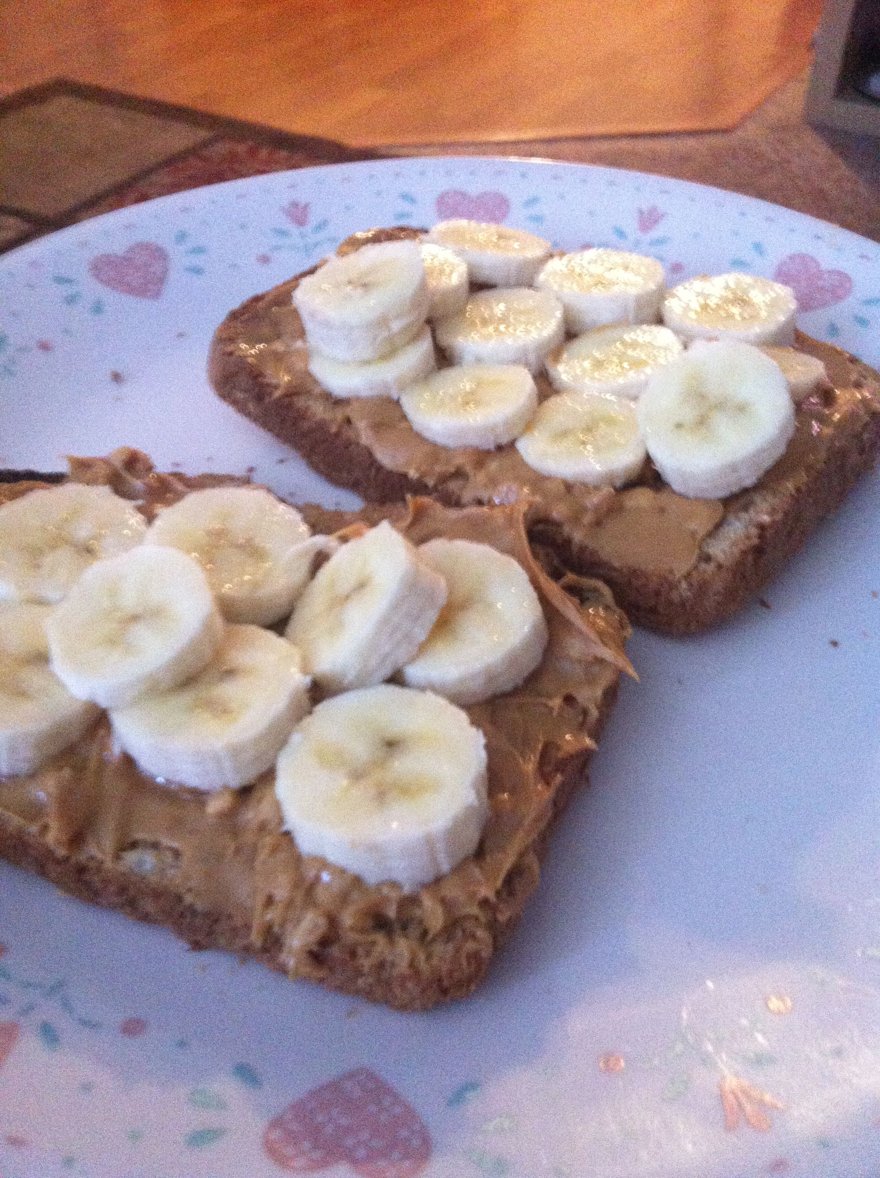 How to Make a Peanut Butter and Banana Toast