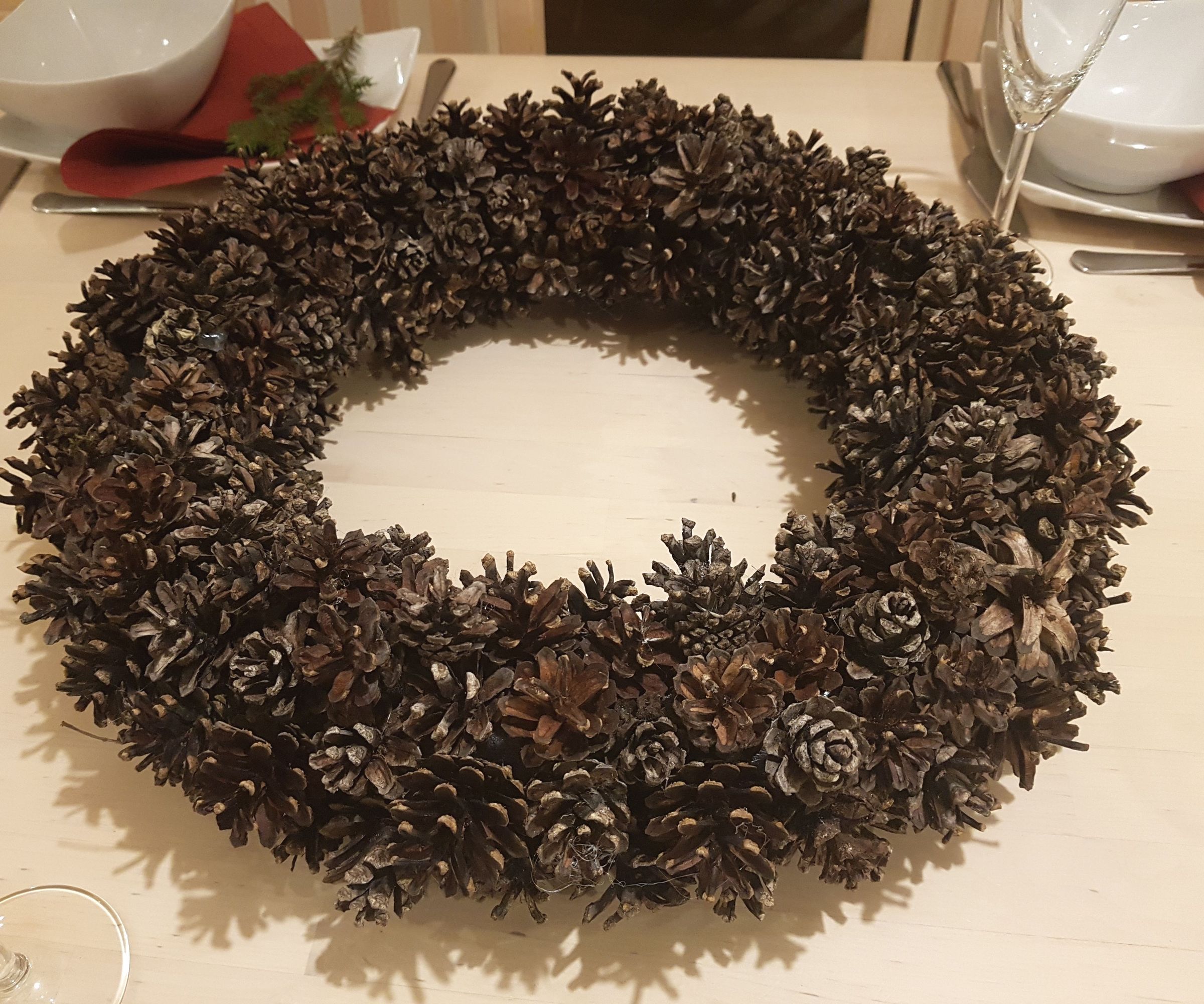 Big Pine-cone Wreath and Decorations
