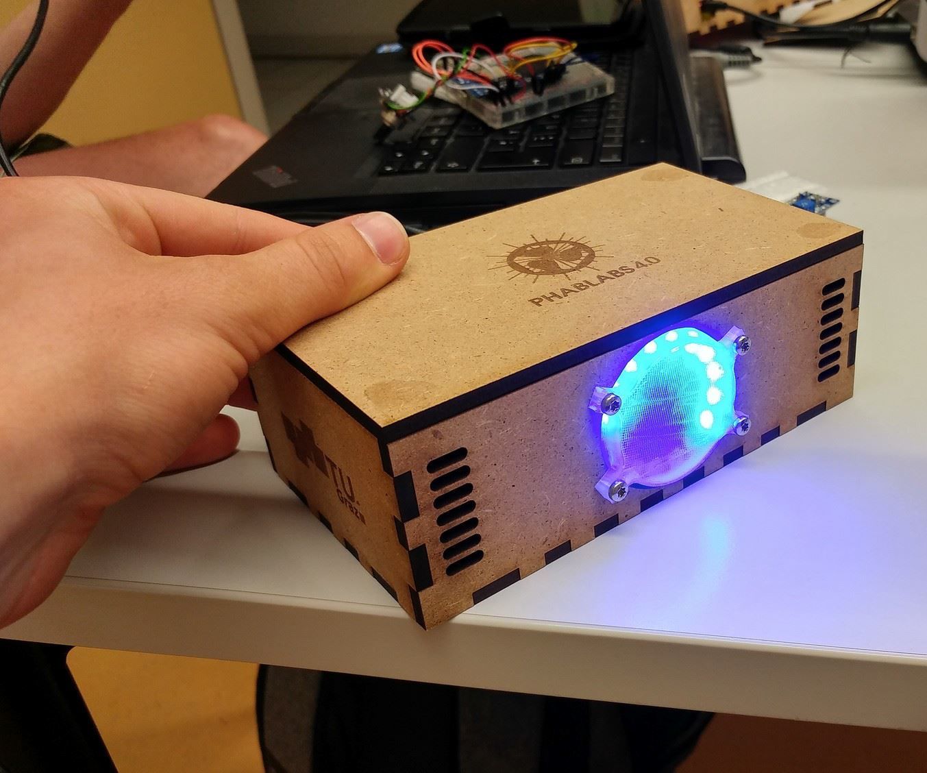 Remote Sensor With Smartphone Readout #phablabs