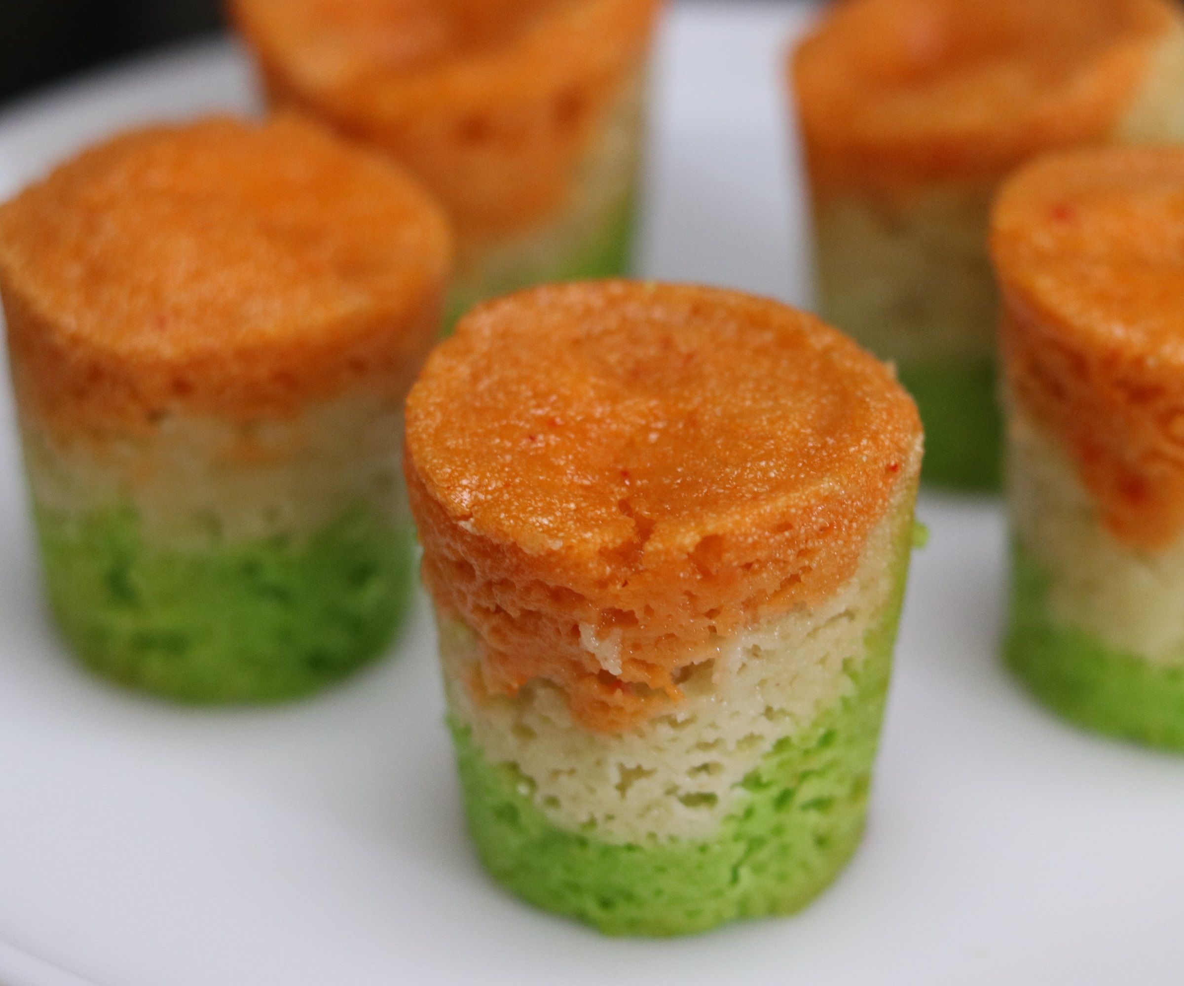 Eggless Semolina Muffins in Cooker
