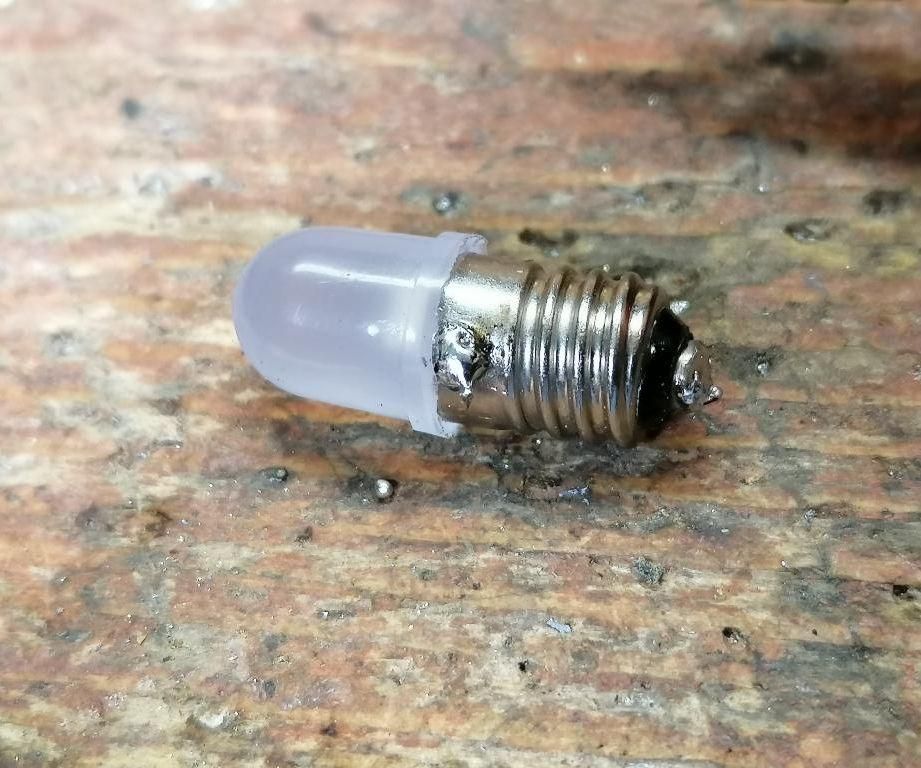 Replacement of the Radio Bulb With an LED Diode