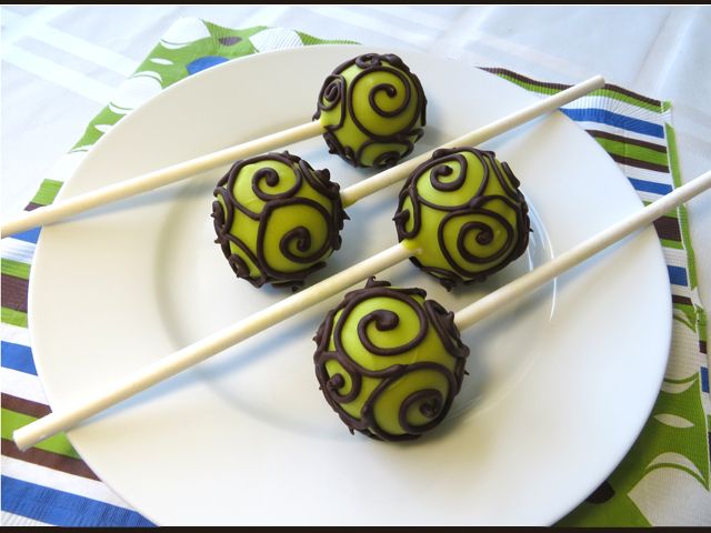 Swirly Cake Pop Design