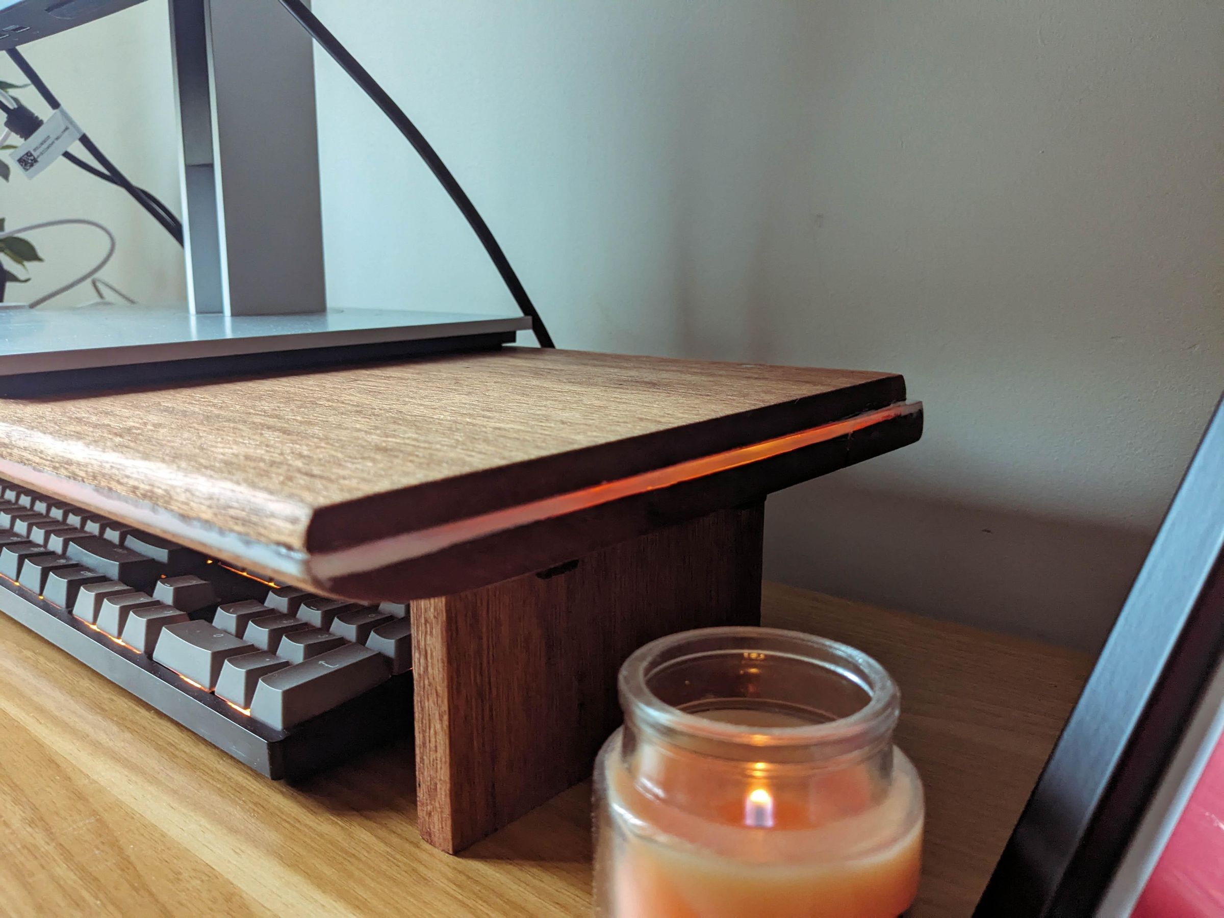 Wood-Resin Monitor Stand With Perfect LED Diffusion : 12 Steps (with ...