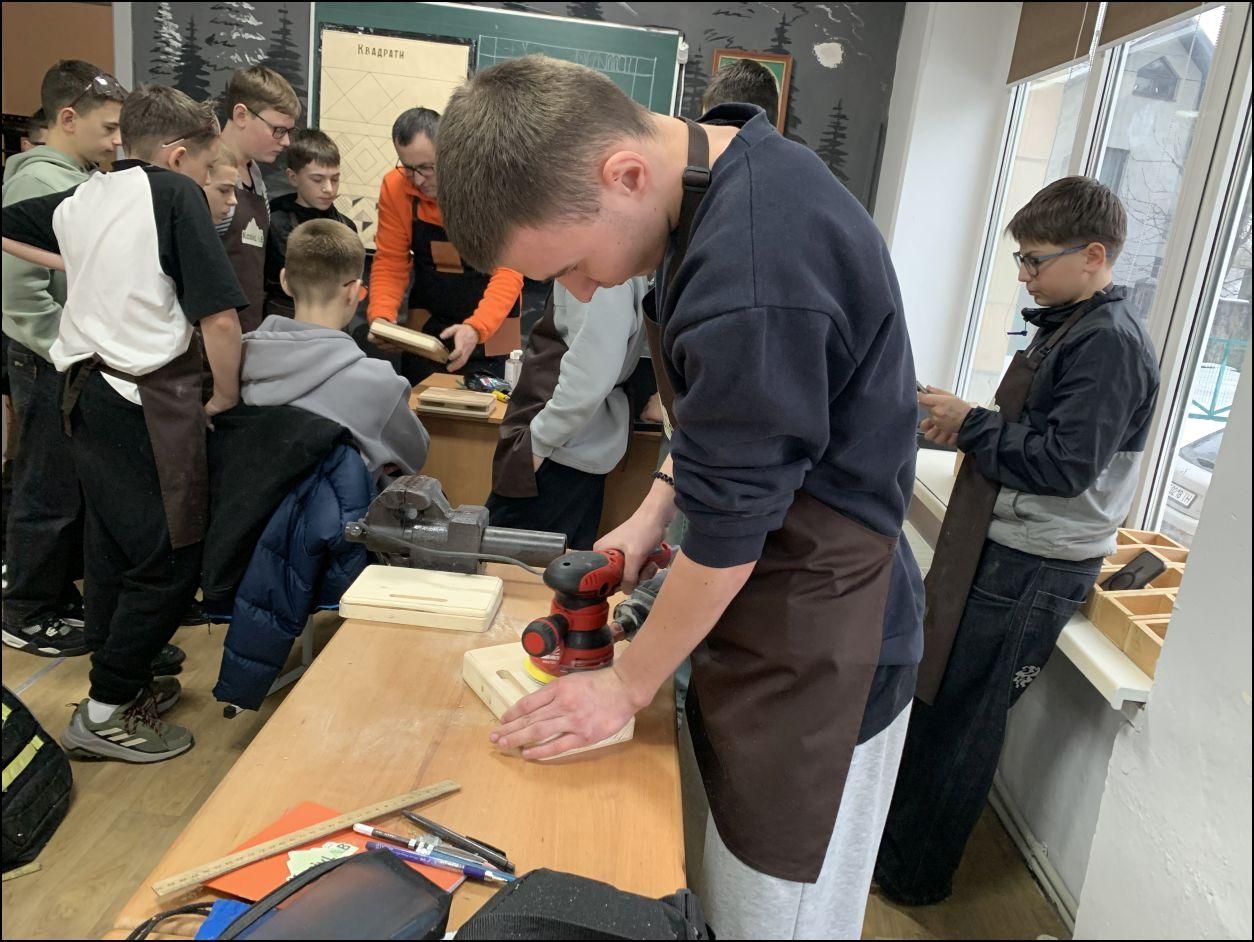 Шліфування Поверхні