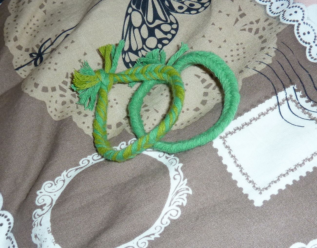 Fishtail Yarn Bracelet