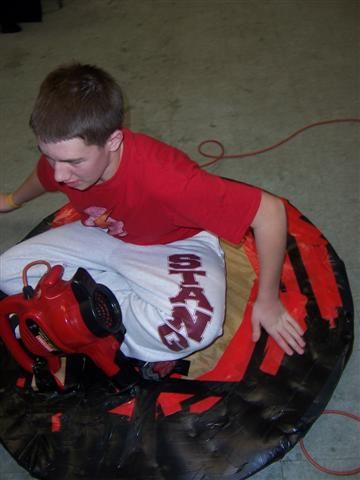 SIMPLE HOVERCRAFT CAPABLE OF LIFTING AN ADULT