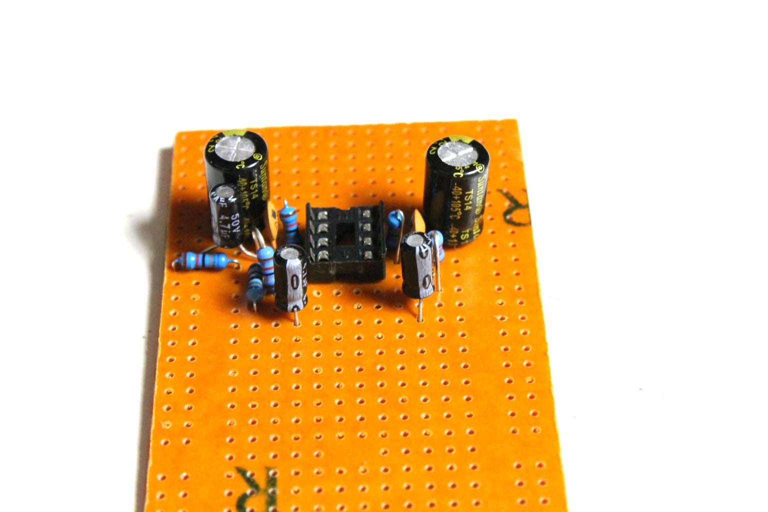Make a Headphone Amp V2 10 Steps with Pictures Circuit Diagram