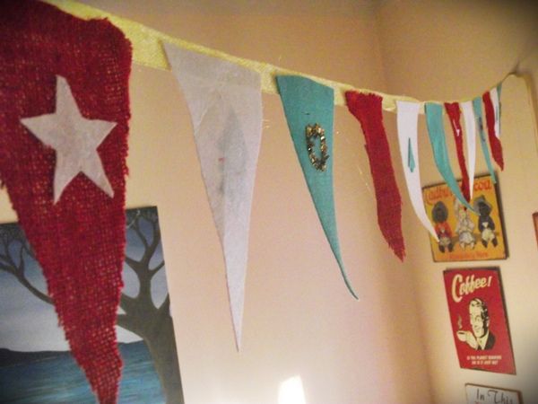 Easy No-Sew Felt Bunting