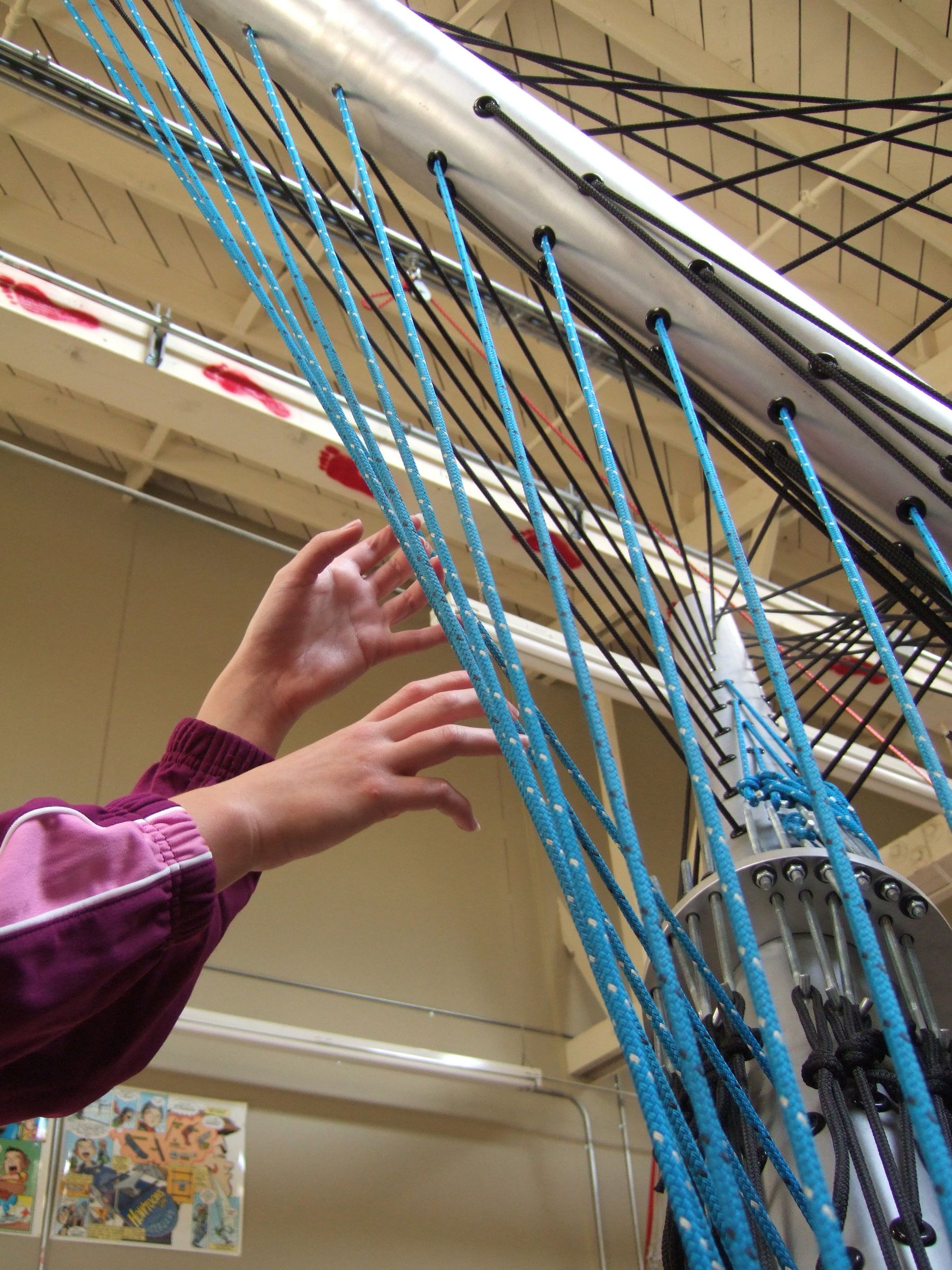 Rope and Sound Interactive Tensegrity Sculpture 18 Steps (with