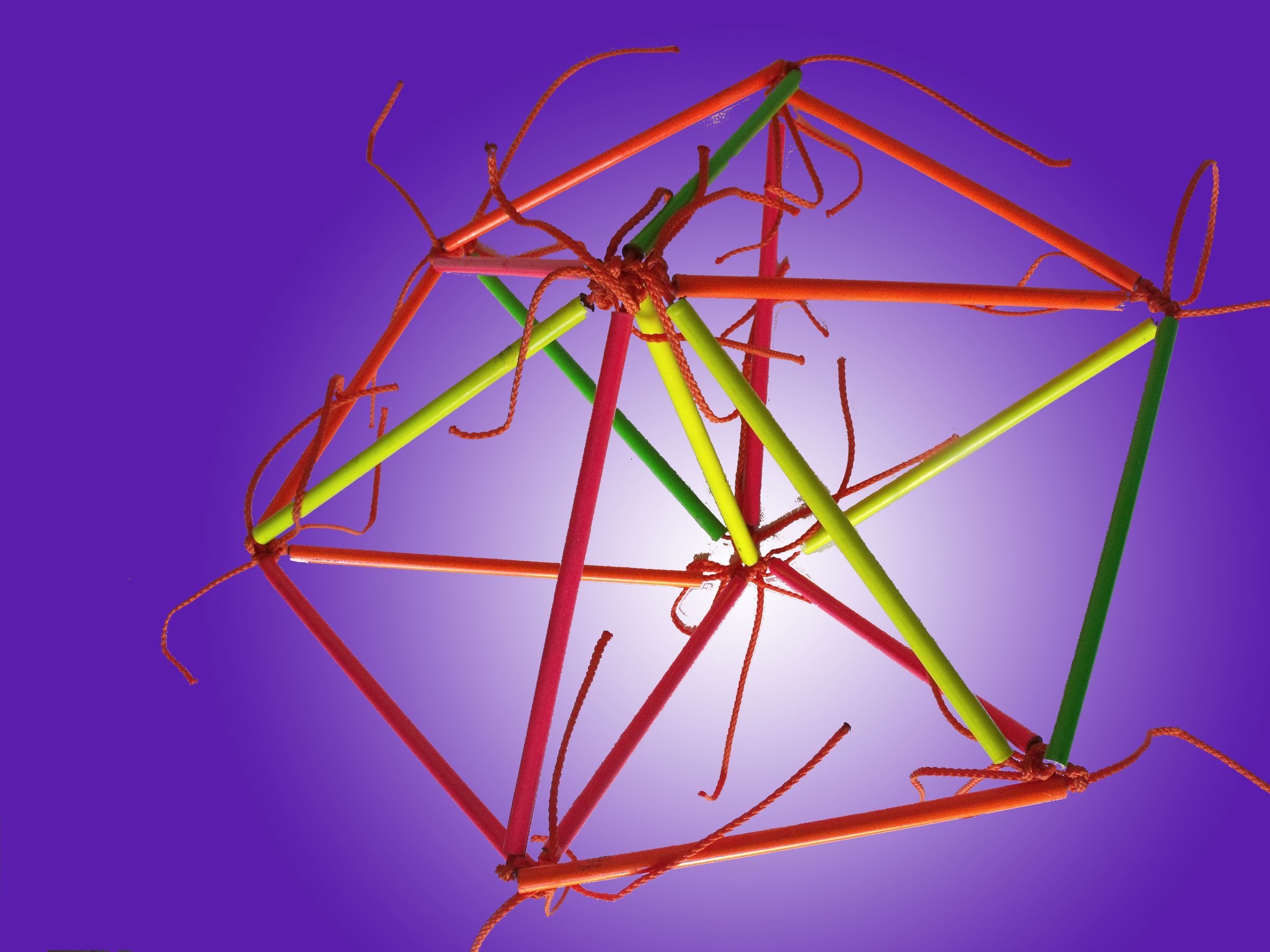STRINGSTICK,a Challenging Building Game