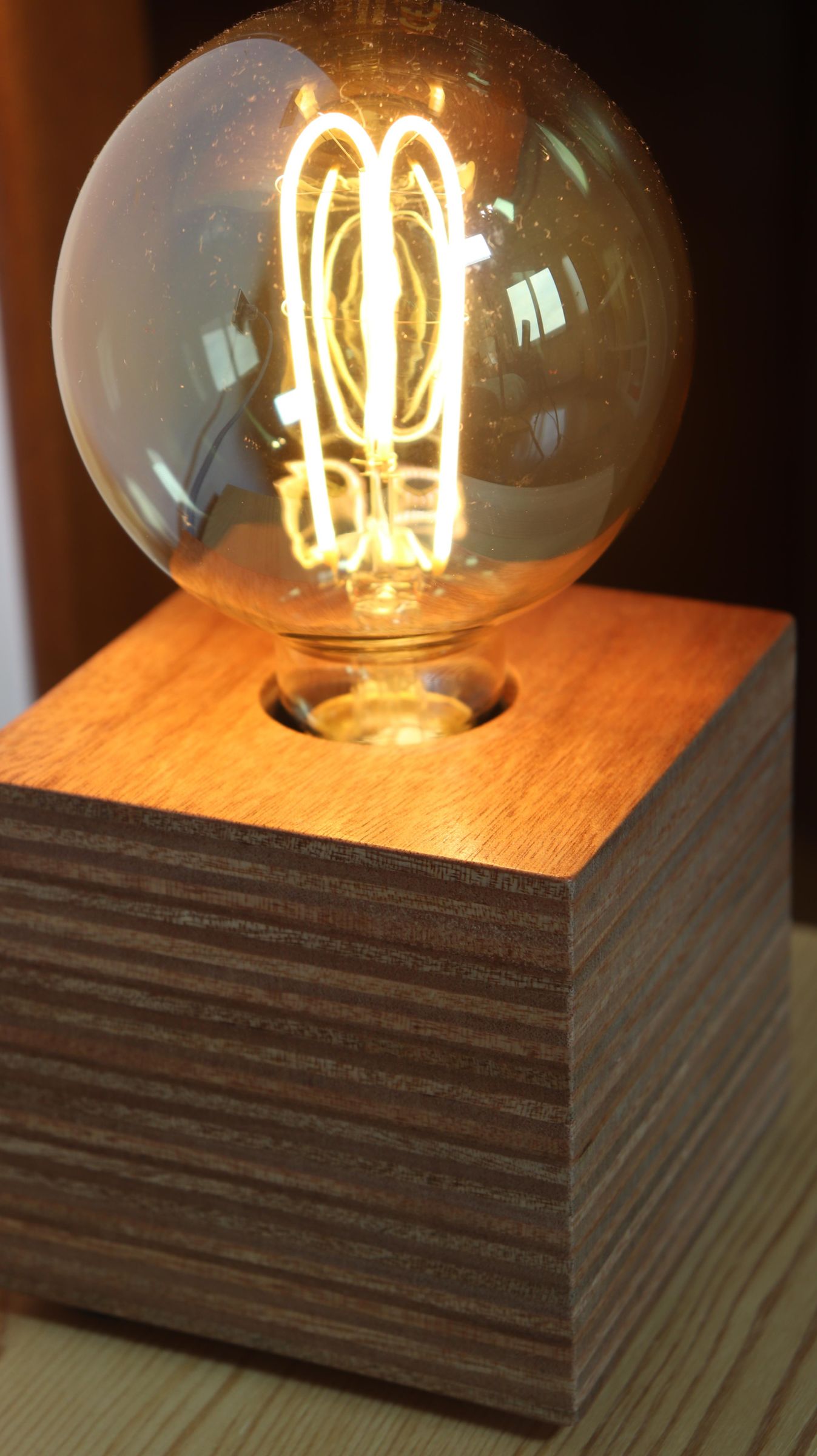 Plywood Lamp With Hidden Switch and APP Control 12 Steps (with