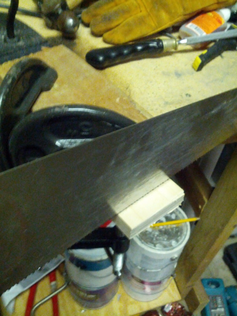 Adding a Handle to Your Knife: Cutting Handles