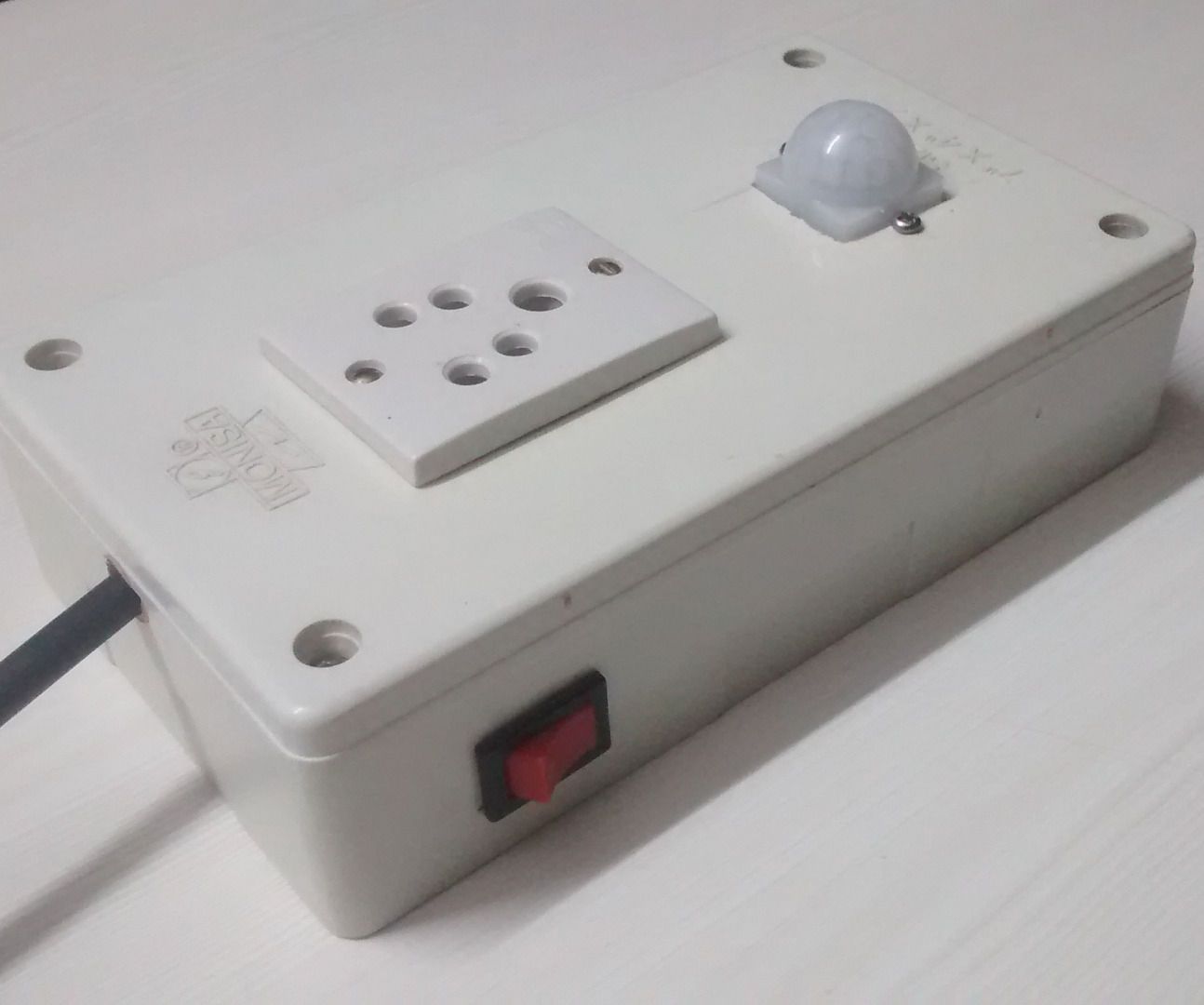 Wifi Switch Board or Smart Plug With Esp8266, Attiny 85 & PIR Sensor With Android App