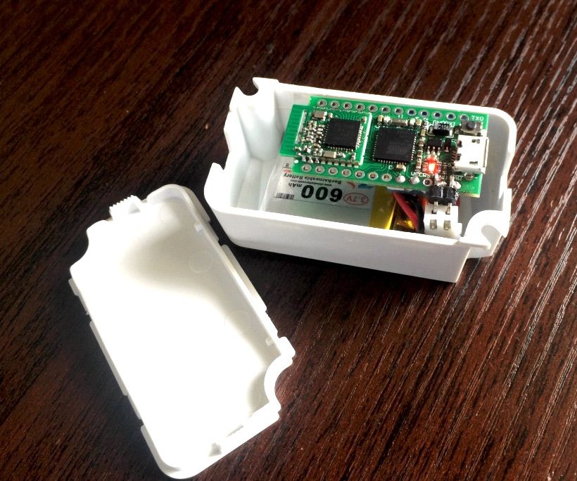 Arduino BLE Temperature/Humidity logger with DHT11 and iOS display