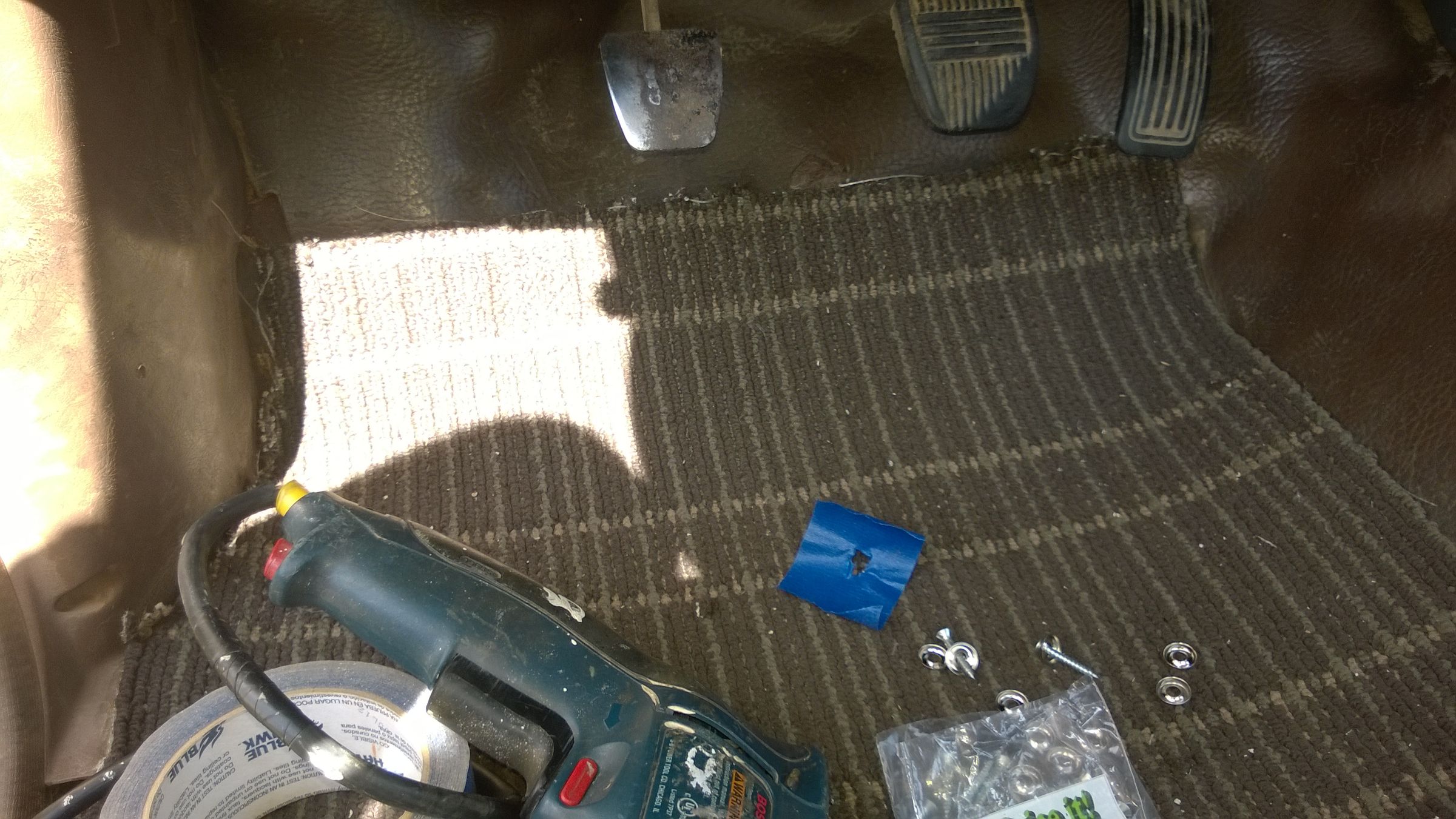 (replacement) Carpet for Your Car or Truck 3 Steps Instructables