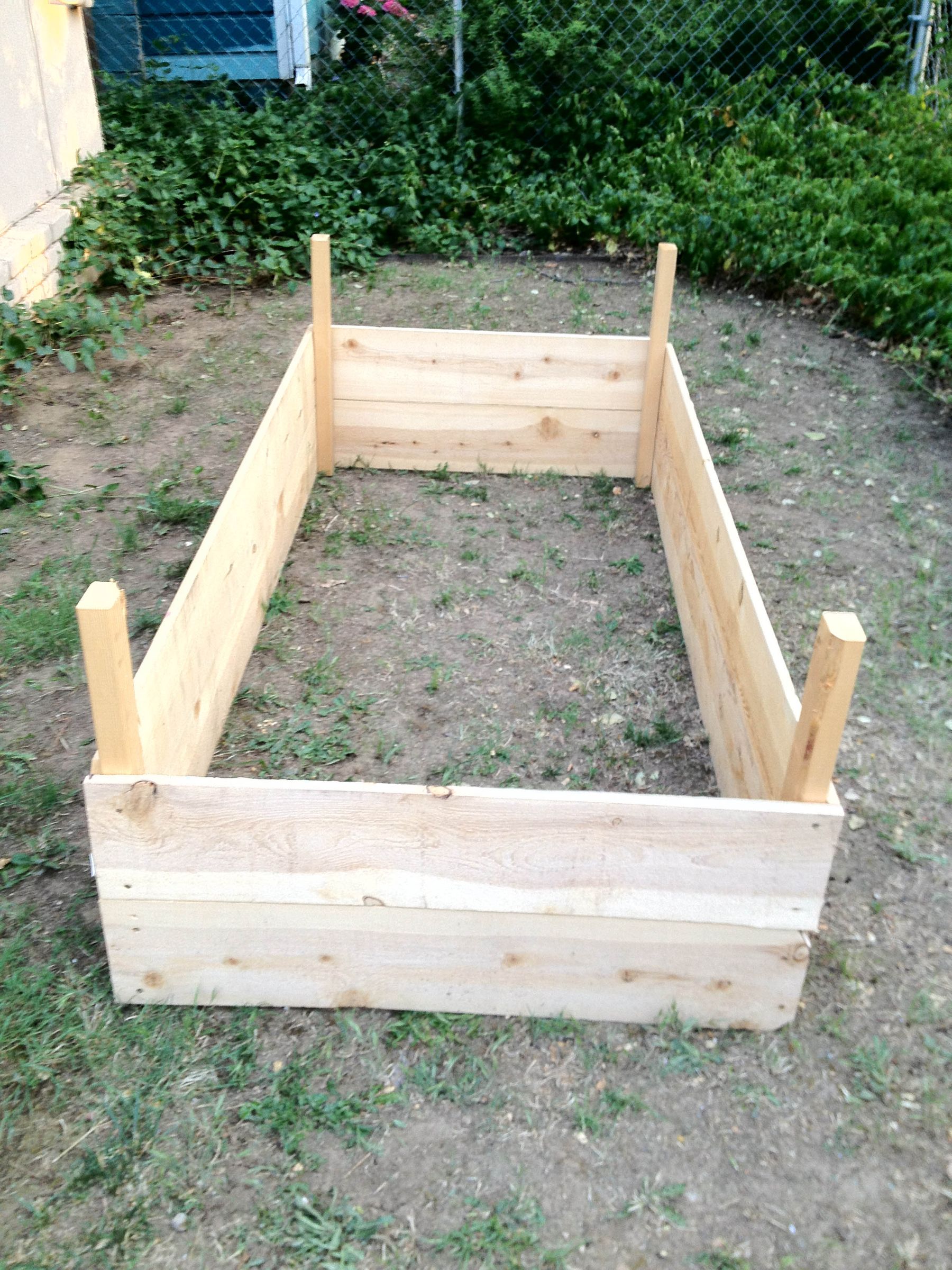 Backyard Garden Boxes on the Cheap! 5 Steps (with Pictures
