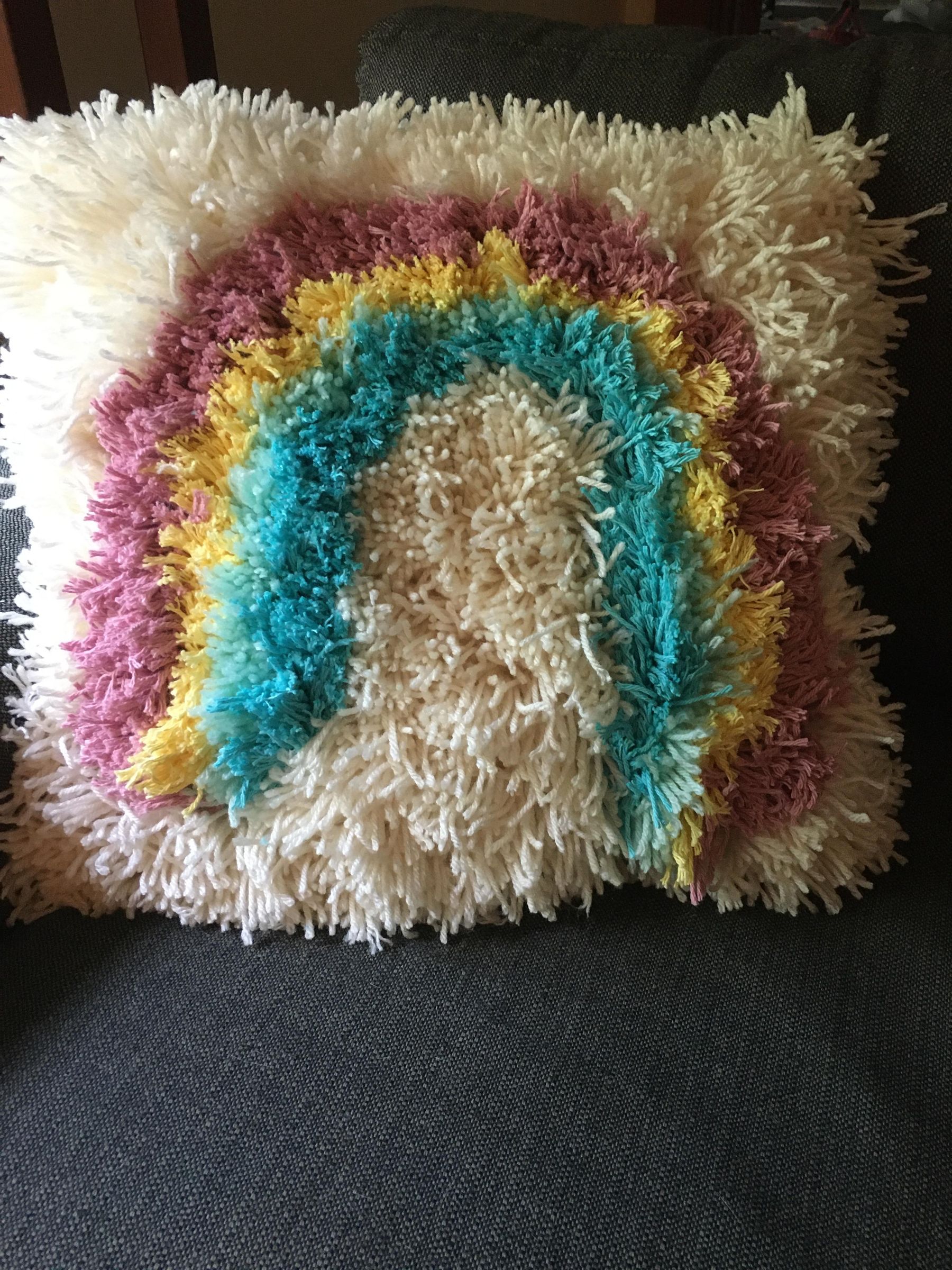 Rainbow Yarn Pillow 3 Steps Instructables