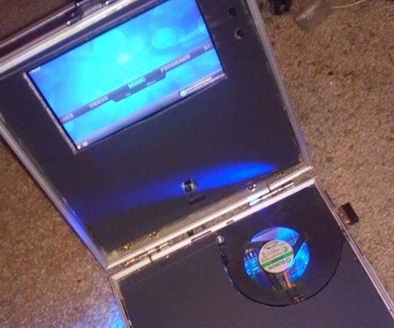 LapBerry Pi - a Raspberry Pi Laptop