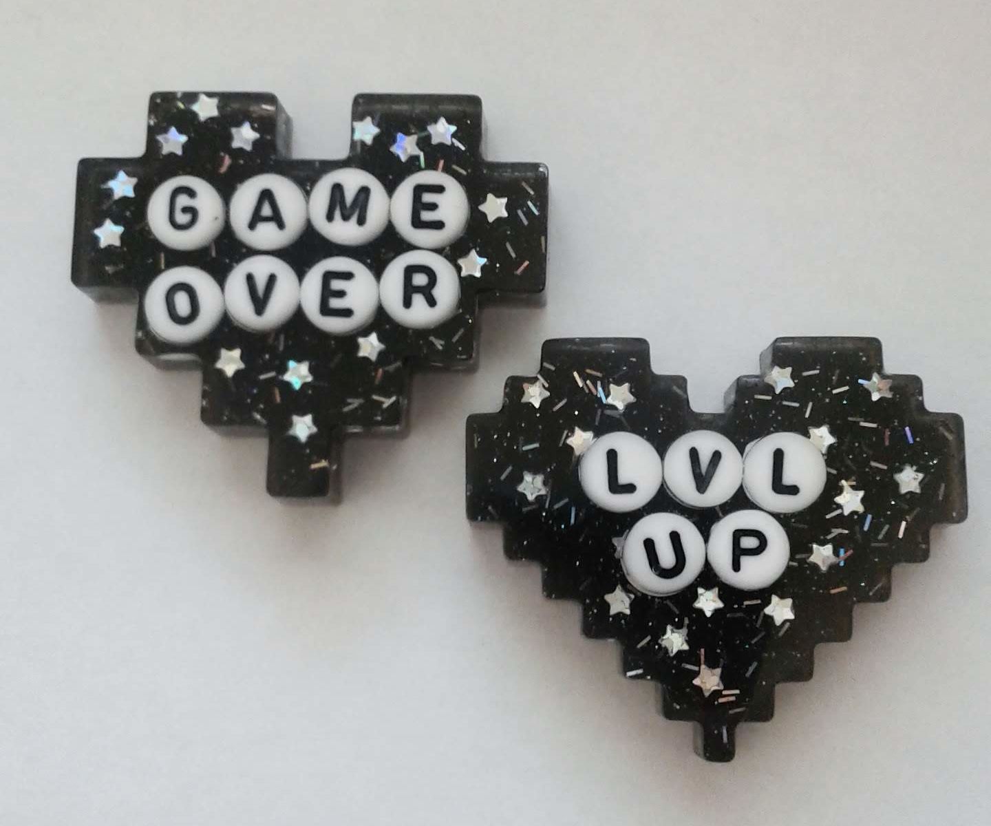 How to Place Letters in Resin Pins