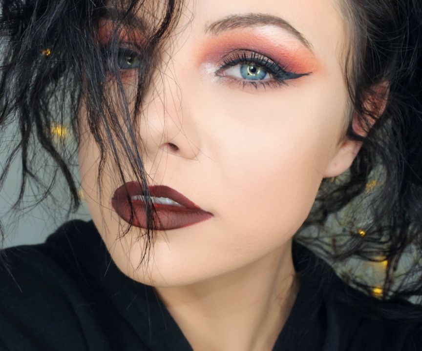 Dark Warm Brown Smokey Makeup Look