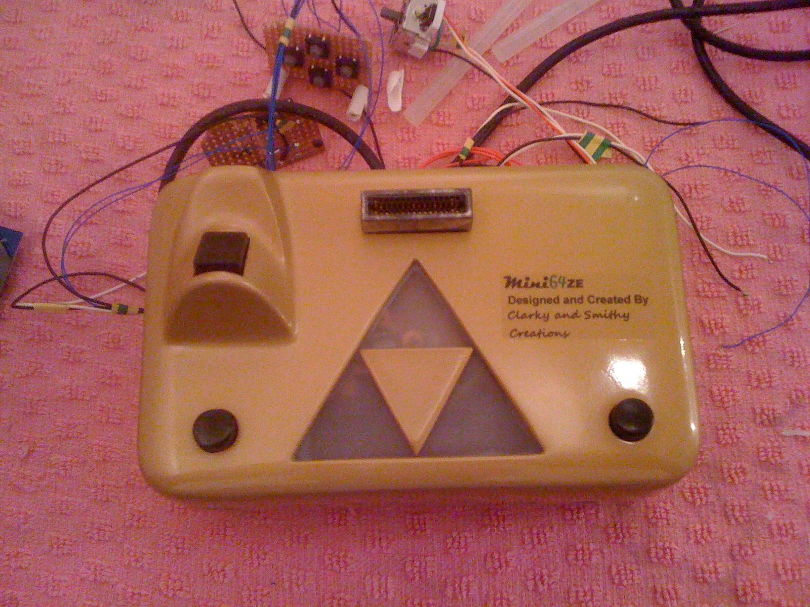 Mini 64 ZE Nintendo 64 Portable Zelda Themed