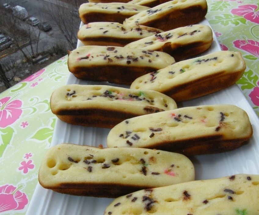 Pukis (Coconut Milk Cakelets)