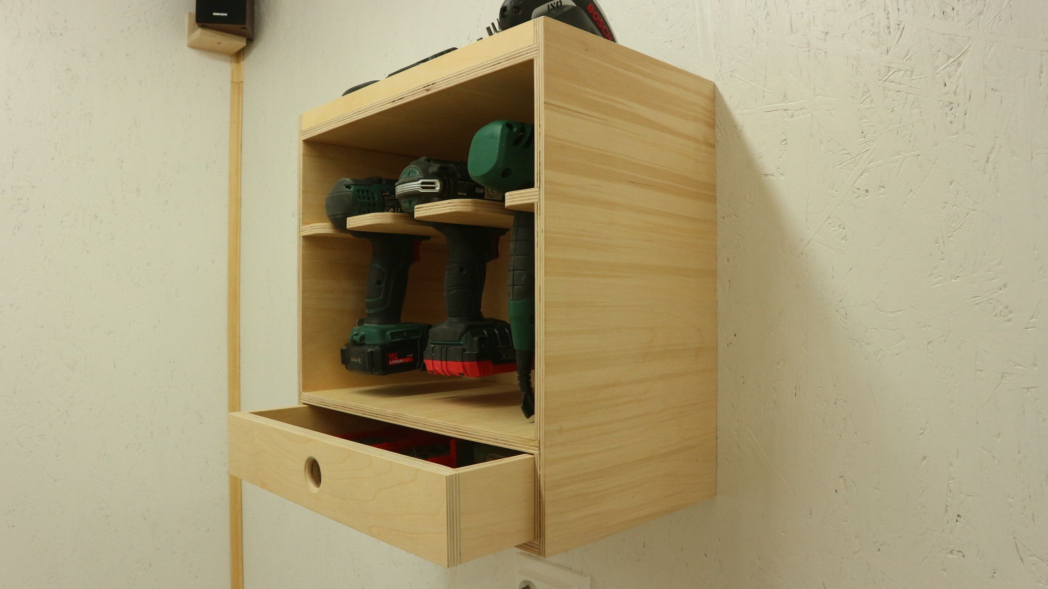Making a Cordless Tool Storage / Charging Station 8 Steps (with