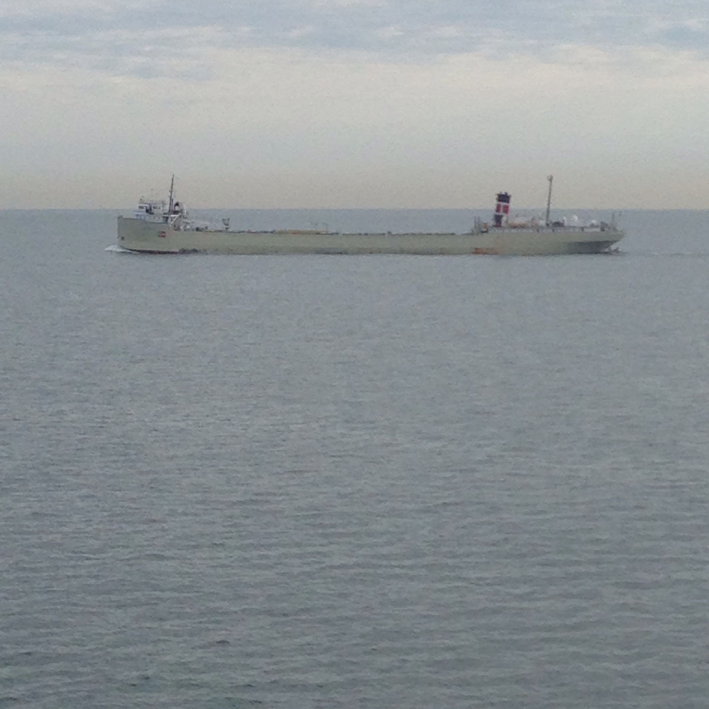 Getting a 630' Great Lakes Freighter Into the Old River Bed, Cleveland,Ohio