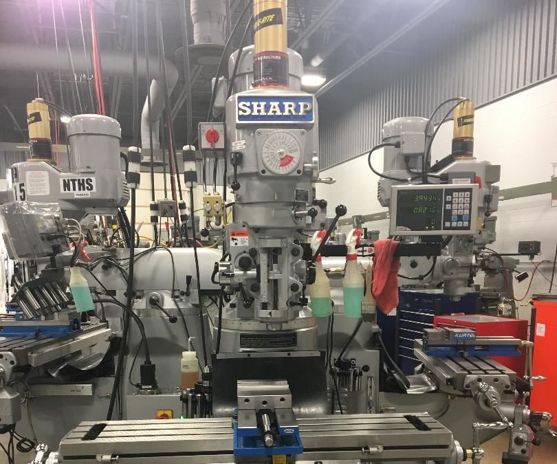 How to Use a Manual Milling Machine