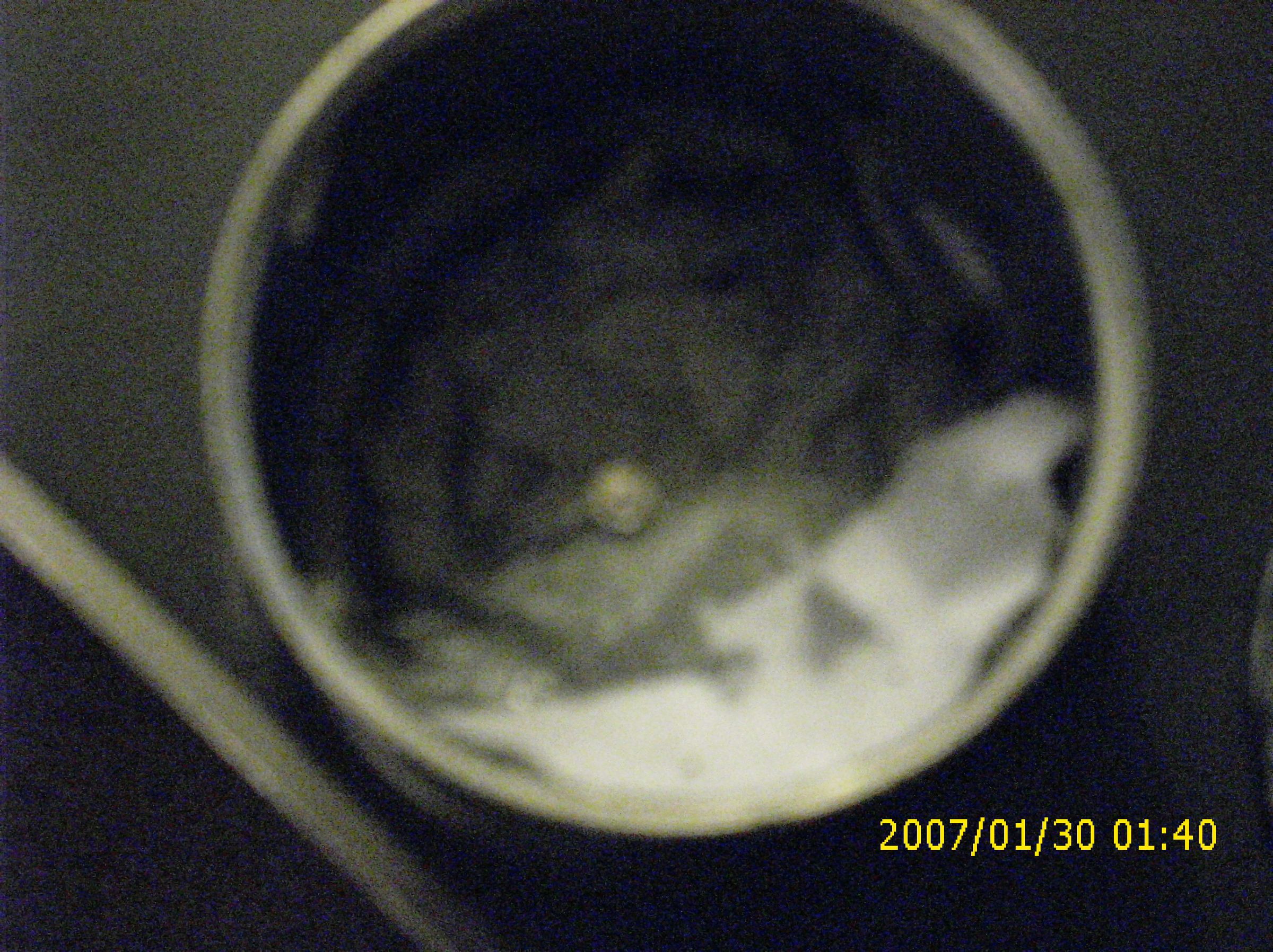 How to Get Americium 241 Out of a Smoke Detector (smoke Detectors Cost About 15$ But Remember You Want the Ionozation Smoke Detectors)